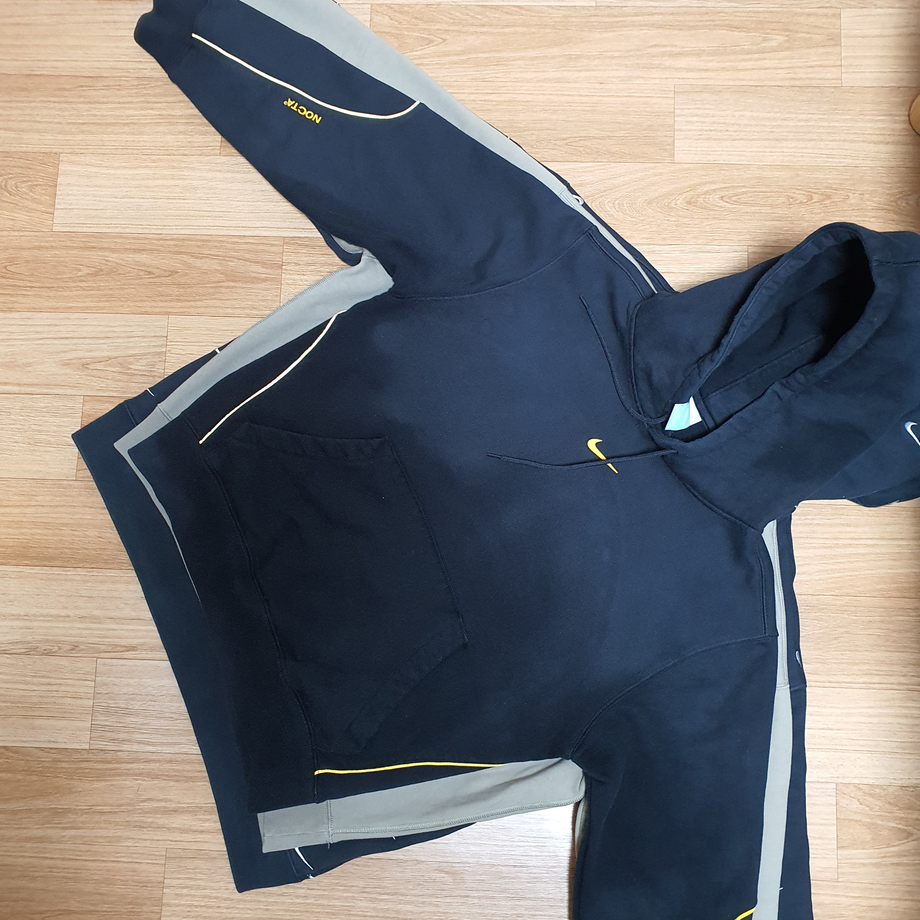 Nike x Drake Nocta Essential Hoodie Black - Asia 착용 스타일 - 5