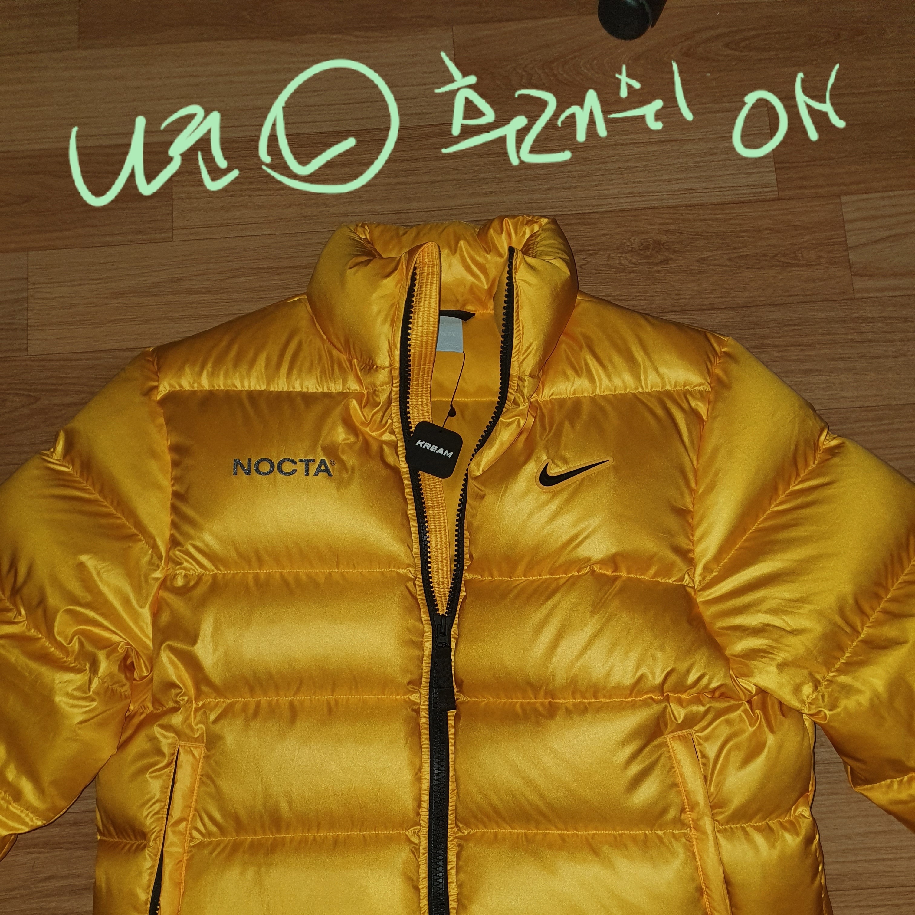 Nike x Drake Nocta Puffer Jacket University Gold - Asia 착용 스타일 - 5