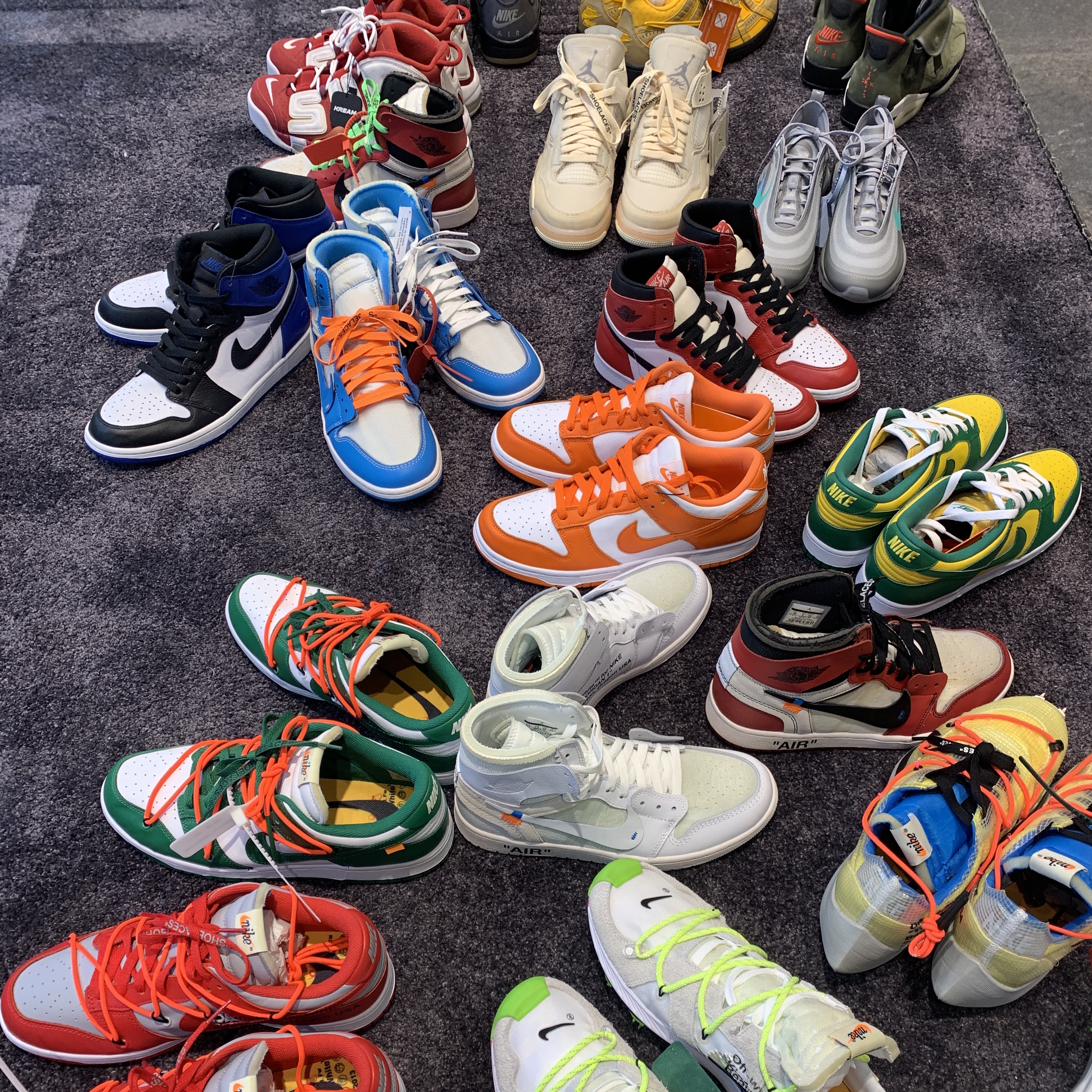 Jordan 1 x Off-White Retro High Chicago The Ten, Jordan 1 x Off-White Retro High University Blue 착용 스타일