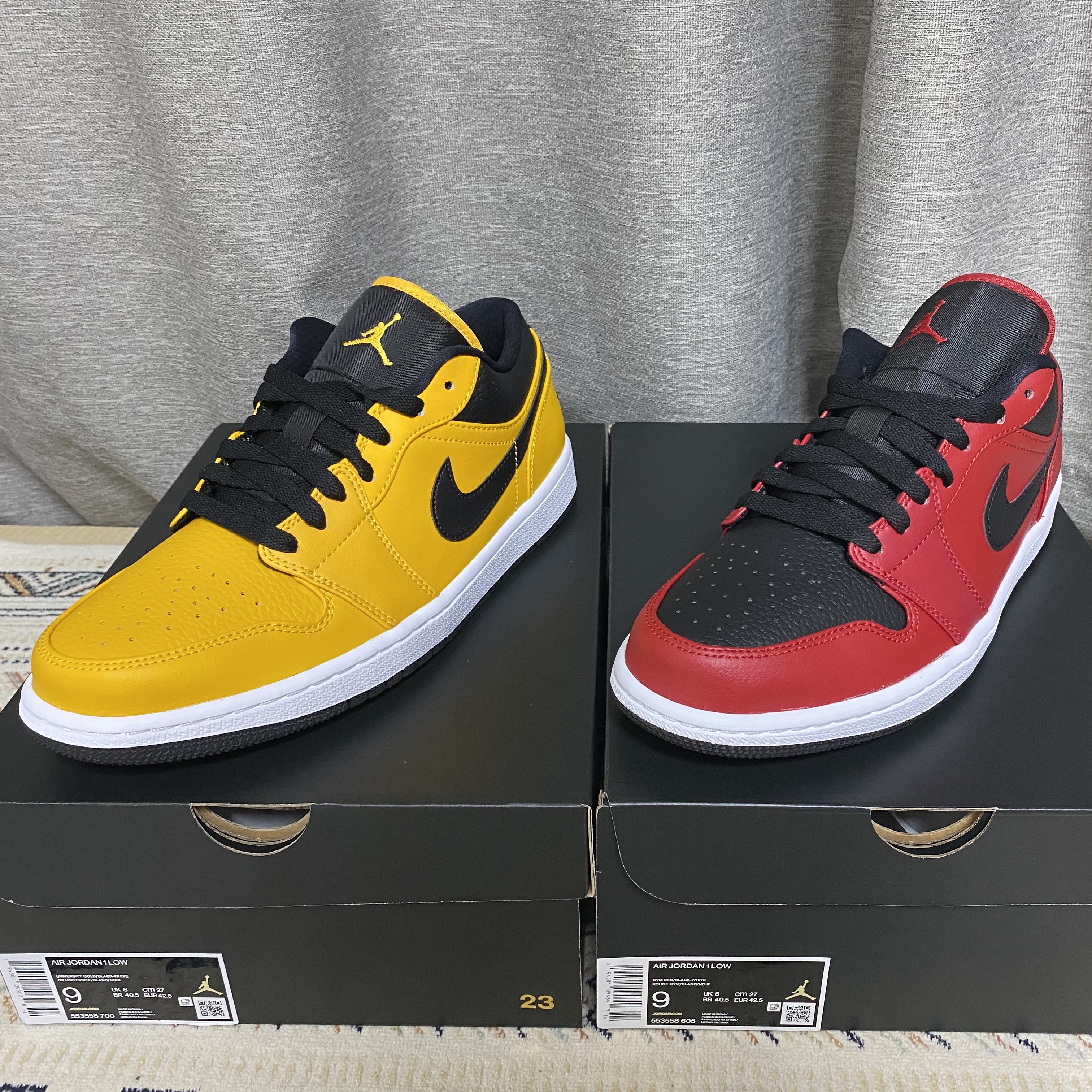 Jordan 1 Low University Gold Black, Jordan 1 Low Gym Red Black 착용 스타일 - 1