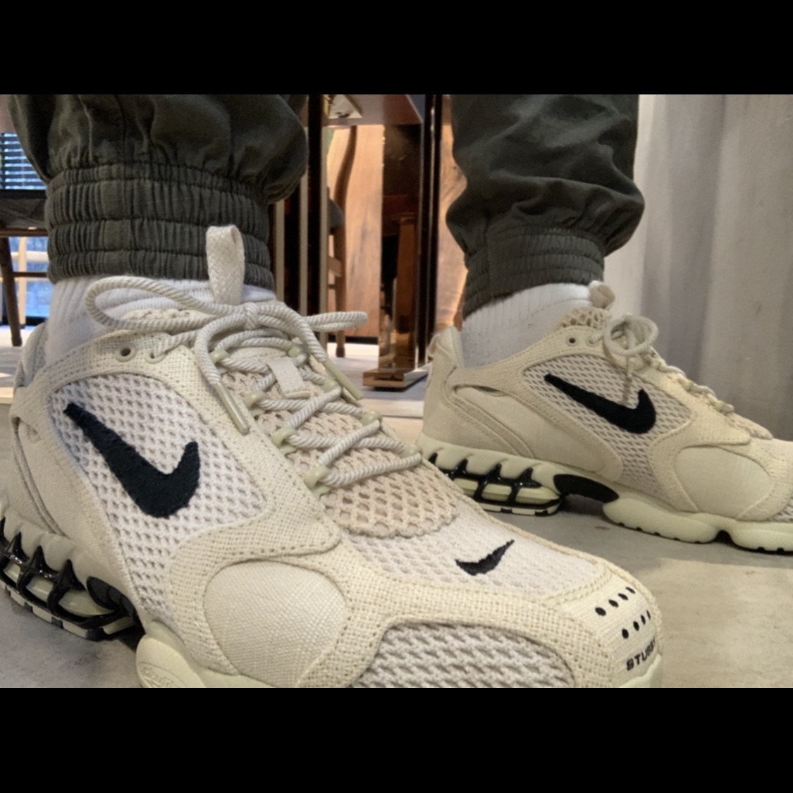 Nike x Stussy Air Zoom Spiridon Cage 2 Fossil 착용 스타일