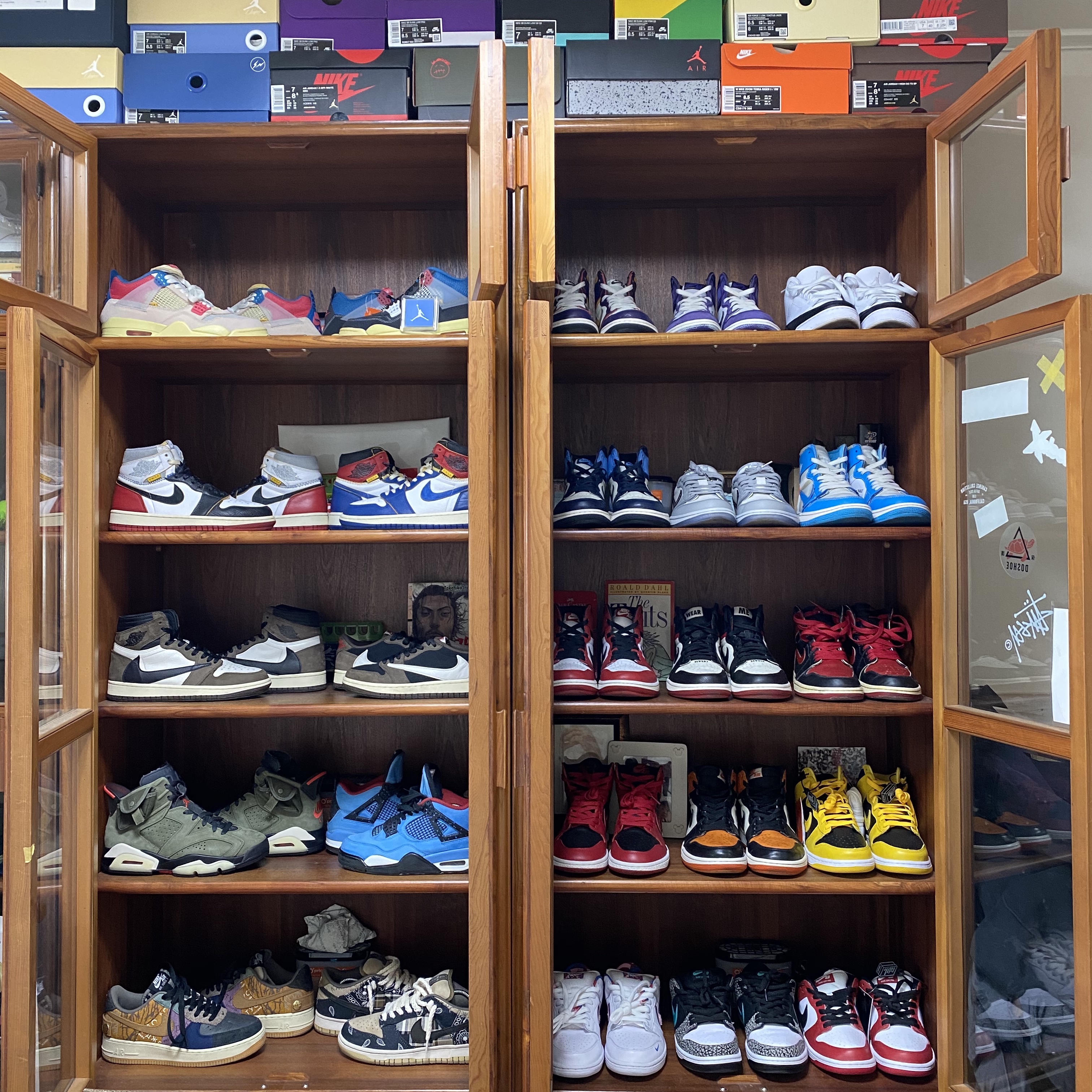 Jordan 1 x Travis Scott Retro High OG SP Mocha, Jordan 1 x Travis Scott Retro Low OG SP Mocha 착용 스타일 - 5