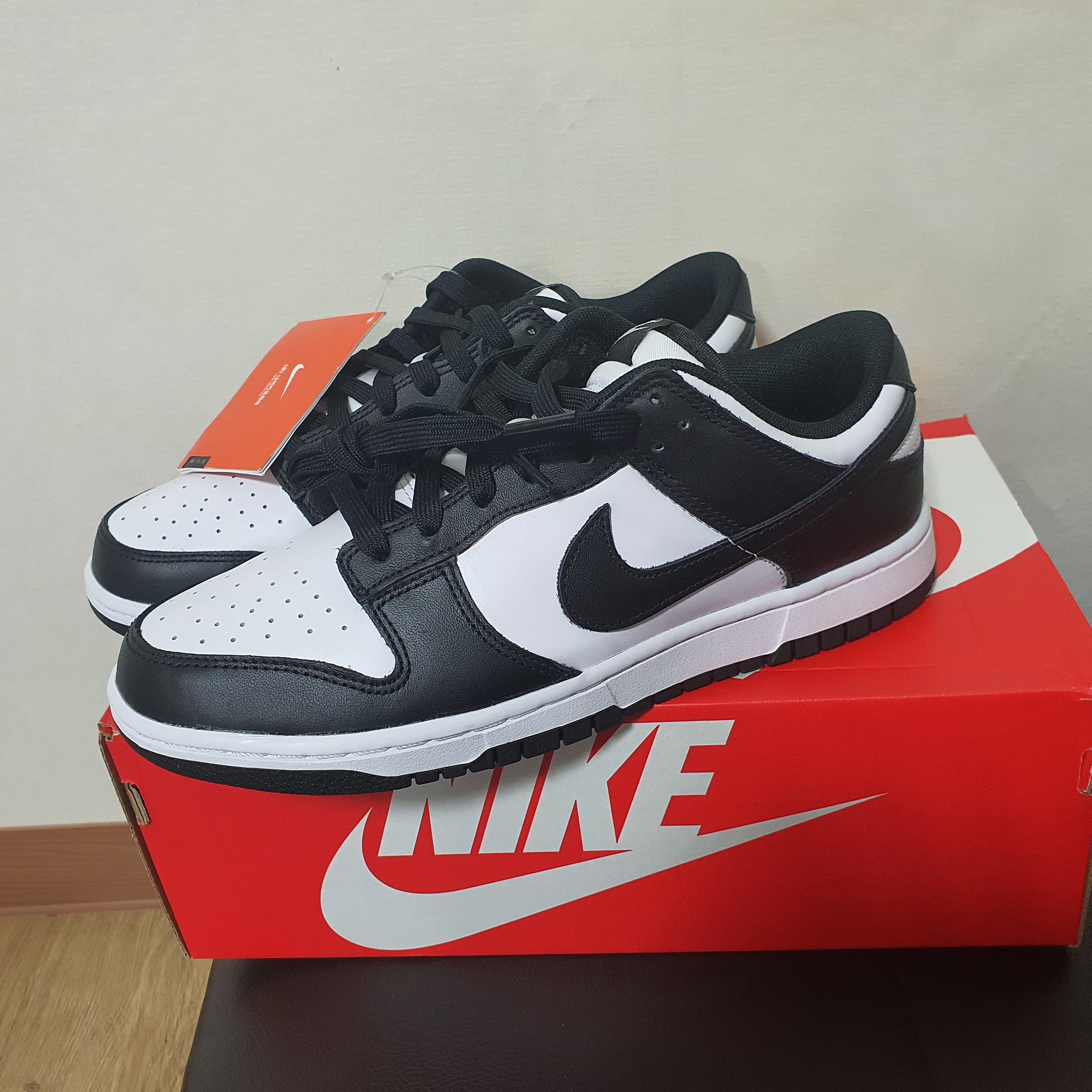 Nike Dunk Low Retro Black 착용 스타일