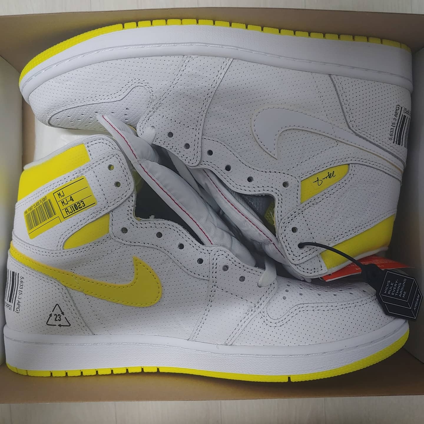 Jordan 1 Retro High OG First Class Flight 착용 스타일 - 2