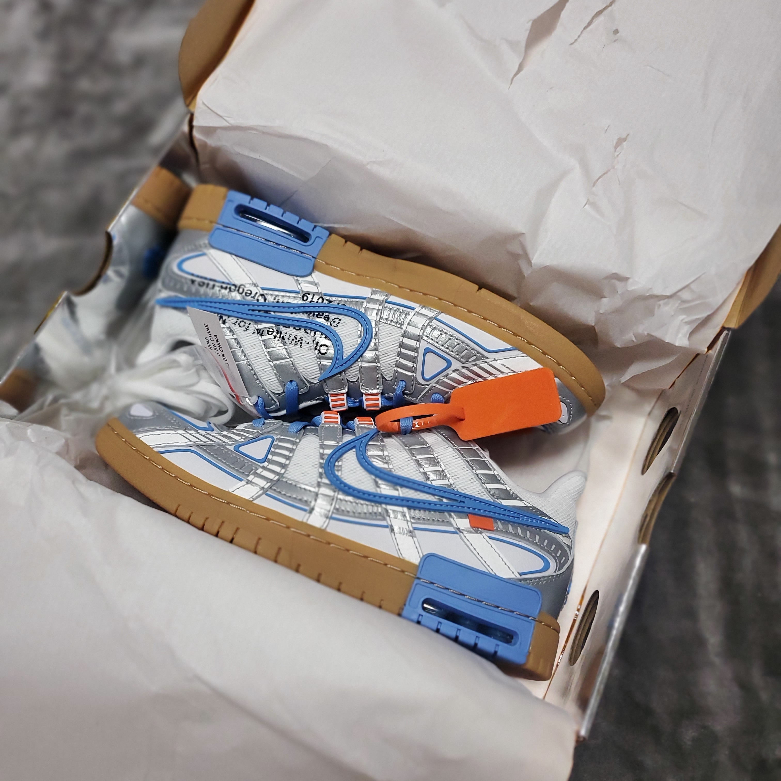 Nike x Off-White Air Rubber Dunk University Blue 착용 스타일 - 1