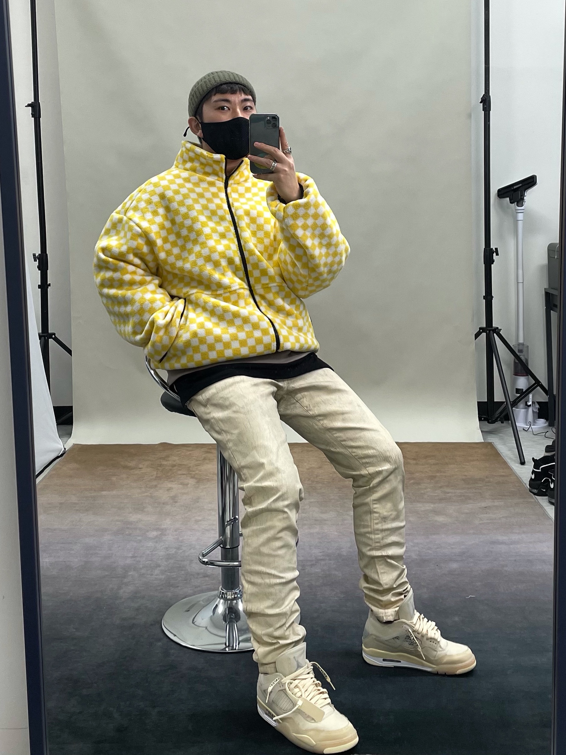 (W) Jordan 4 x Off-White Retro SP Sail 착용 스타일
