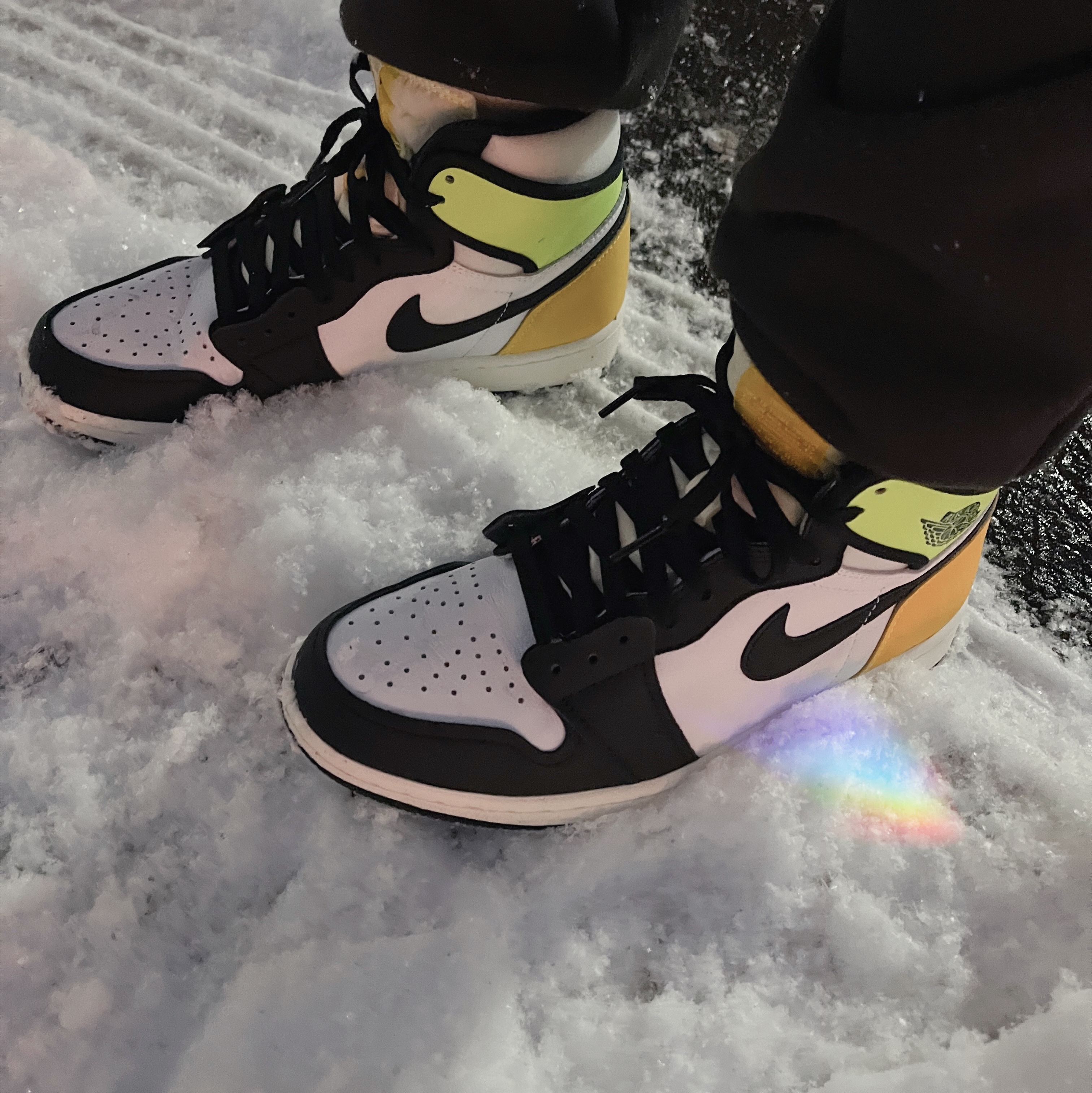 Jordan 1 Retro High OG Volt Gold 착용 스타일