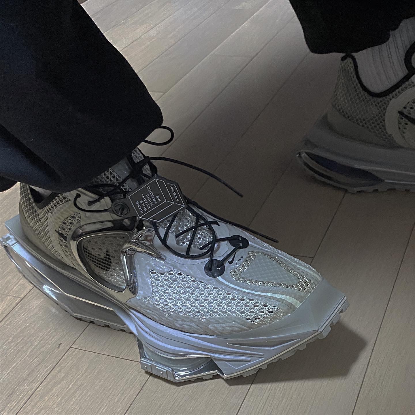 Nike x Matthew M Williams Zoom 004 Stone 착용 스타일 - 2