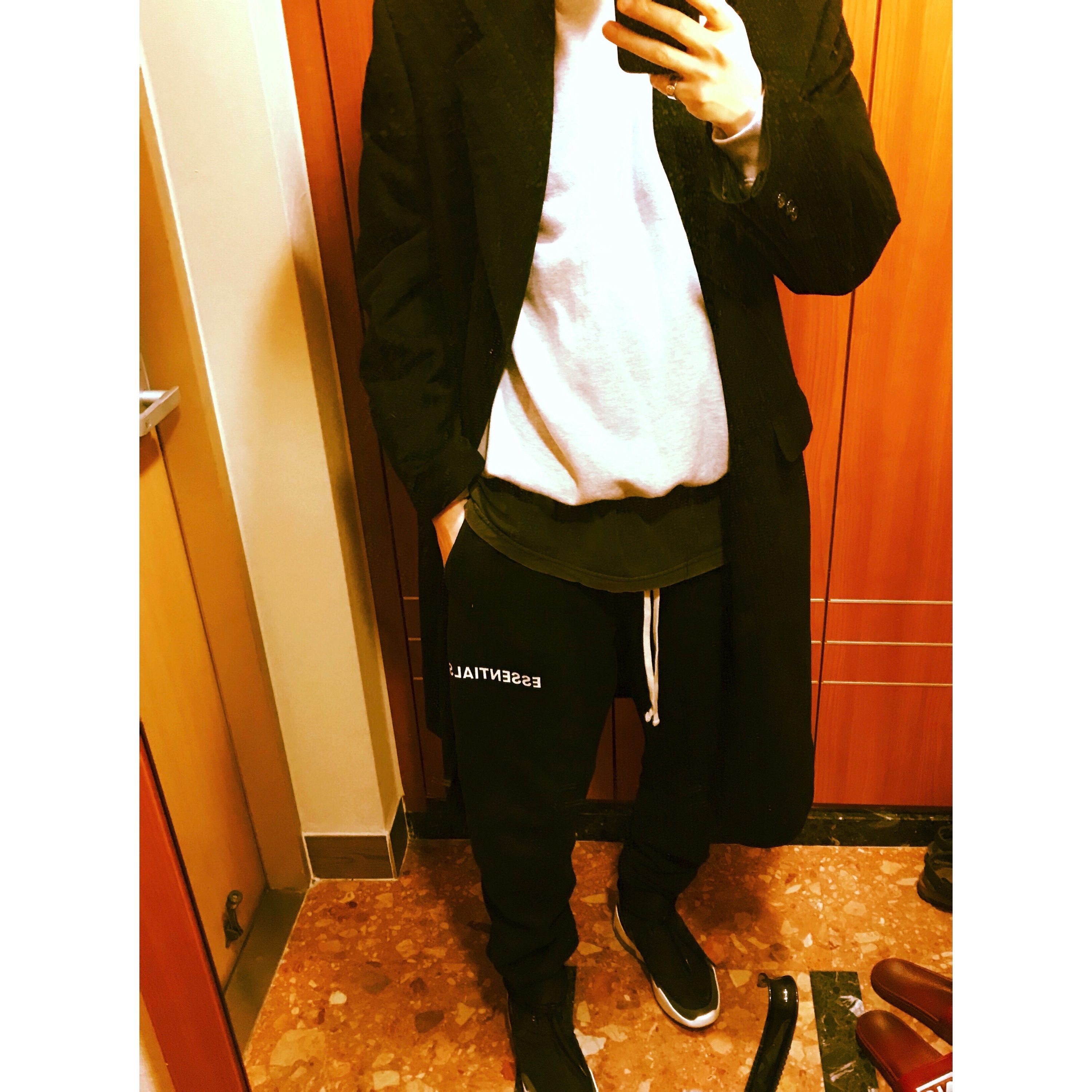 Nike x Fear of God Air Fear of God SA Black 착용 스타일