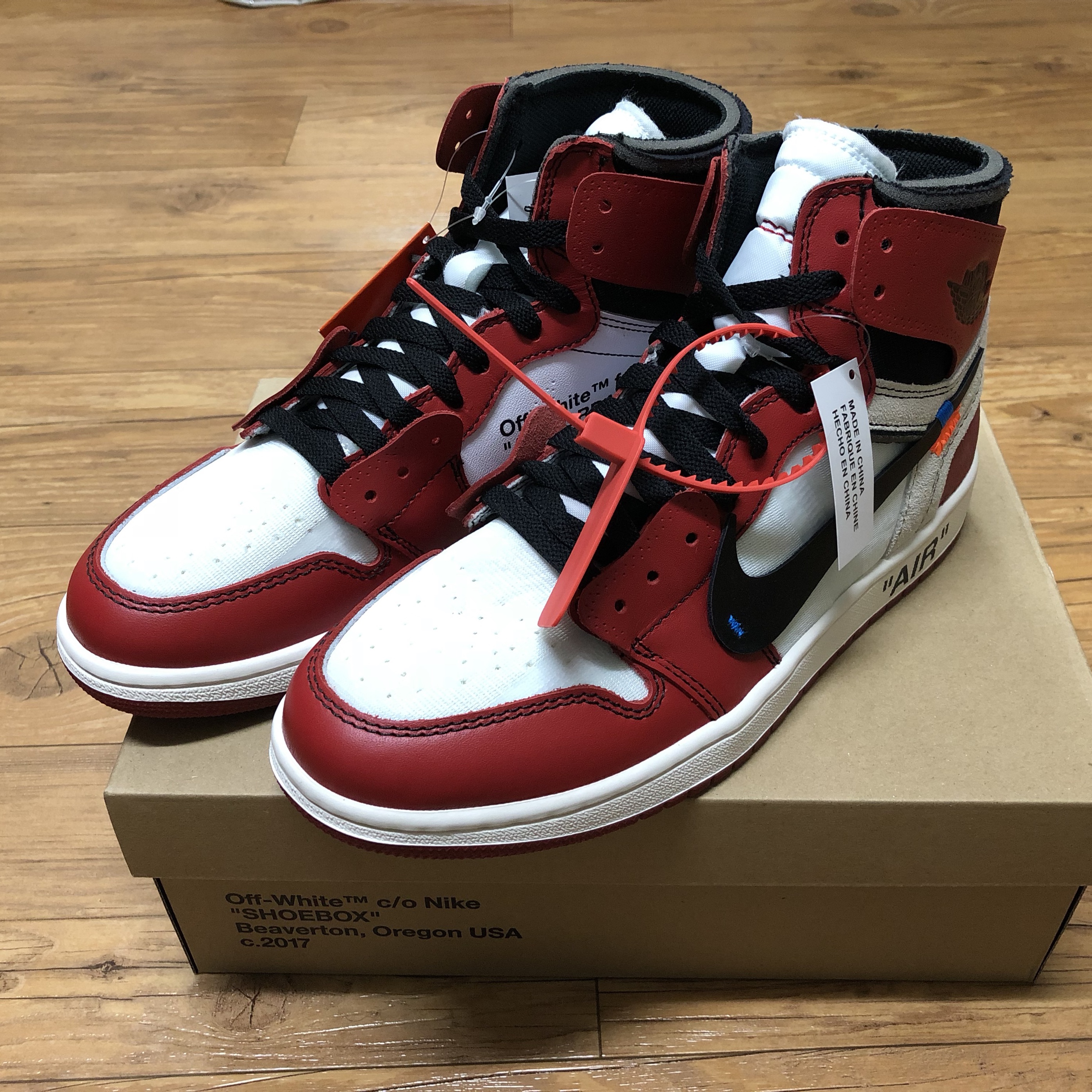 Jordan 1 x Off-White Retro High Chicago The Ten 착용 스타일