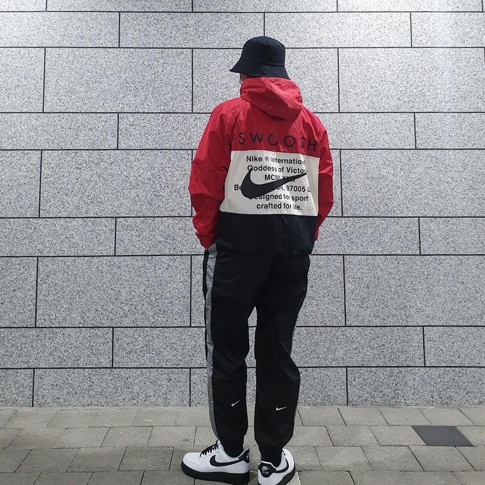 Nike Air Force 1 Low White Black Midsole 착용 스타일