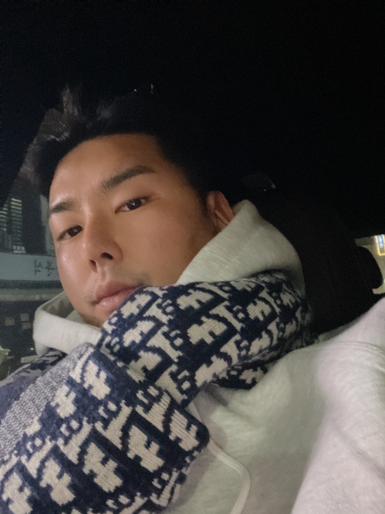 KREAM 프로필 이미지