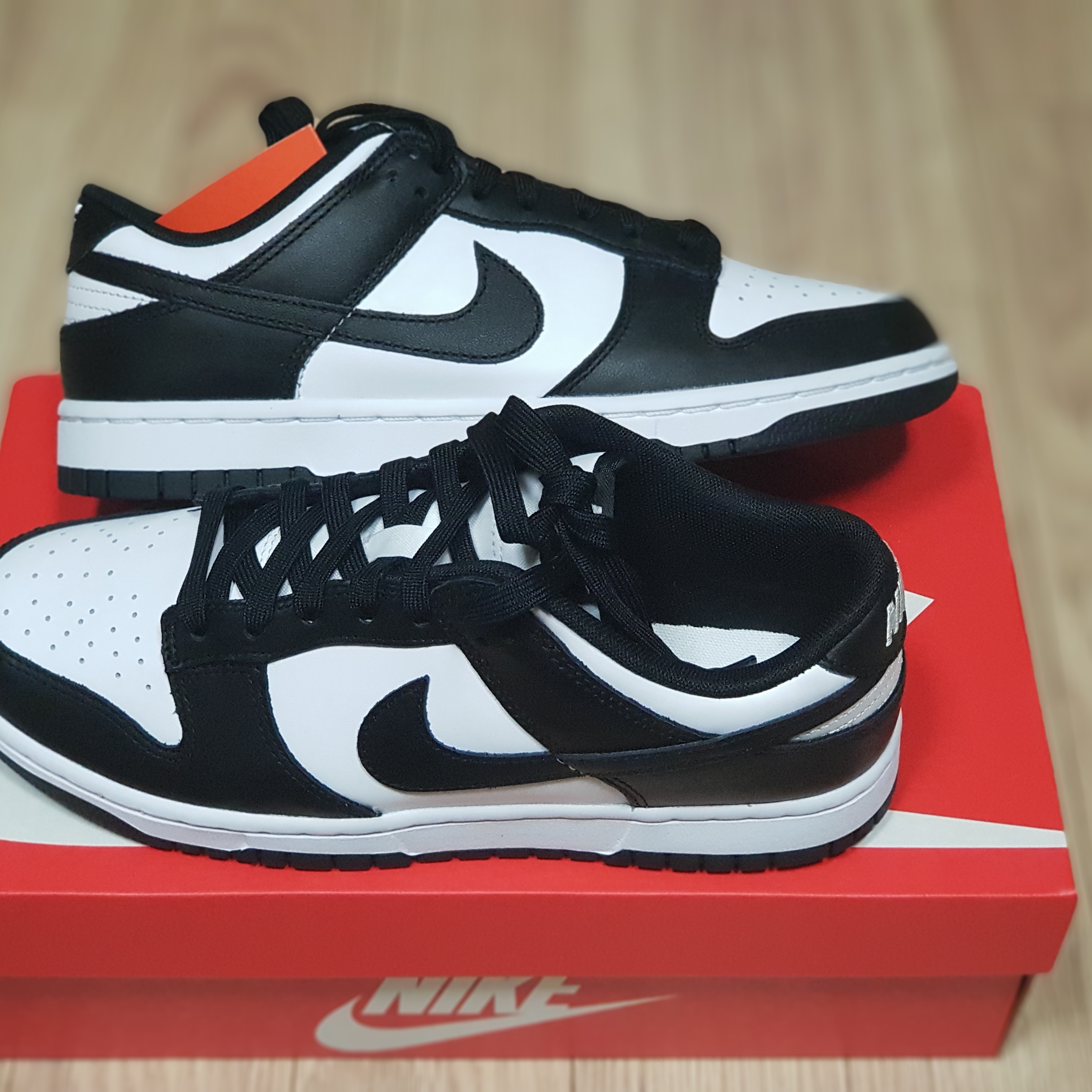 Nike Dunk Low Retro Black 착용 스타일