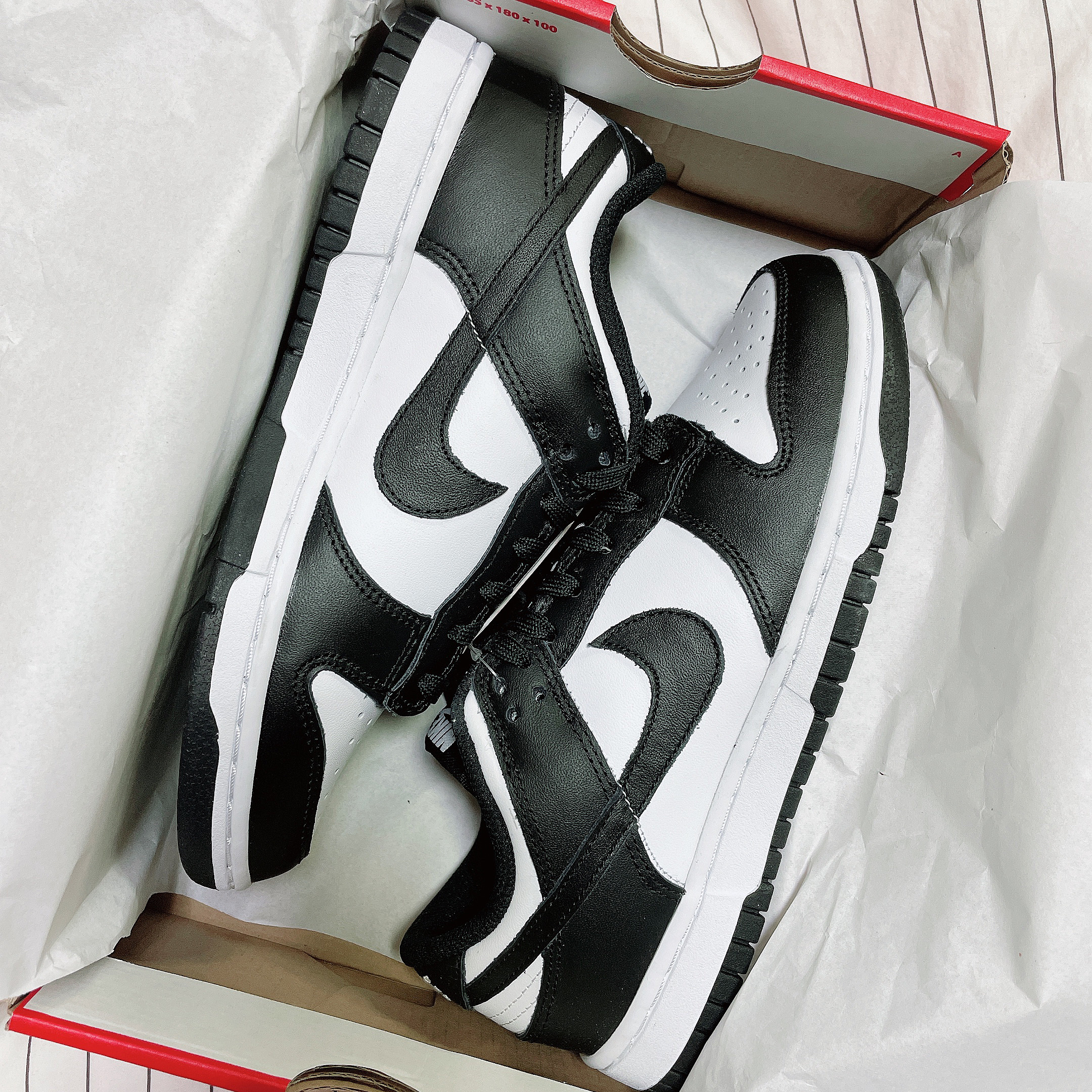 (W) Nike Dunk Low Black 착용 스타일