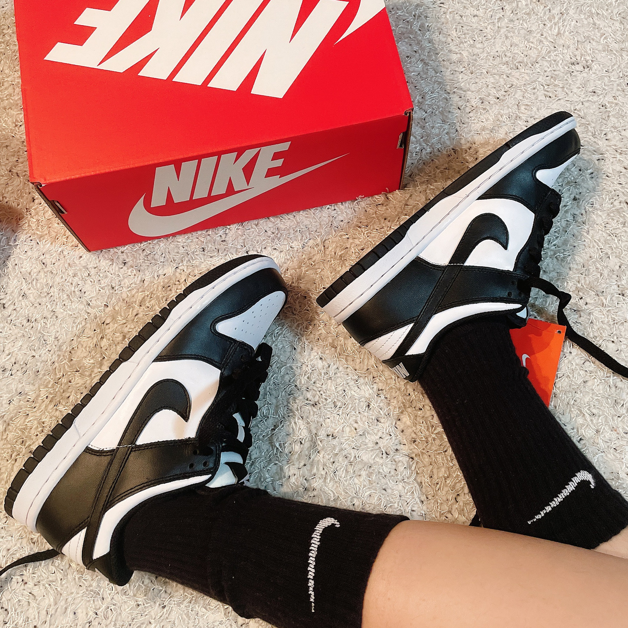 Nike Dunk Low Retro Black, (W) Nike Dunk Low Black 착용 스타일 - 2