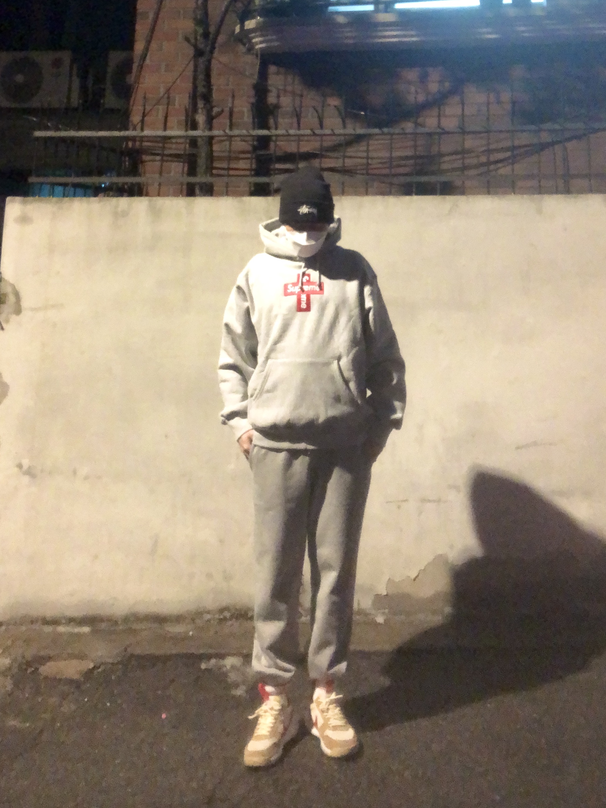 Nike x Tom Sachs Mars Yard Shoe 2.0 Space Camp, Supreme Cross Box Logo Hooded Sweatshirt Heather Grey - 20FW 착용 스타일 - 4