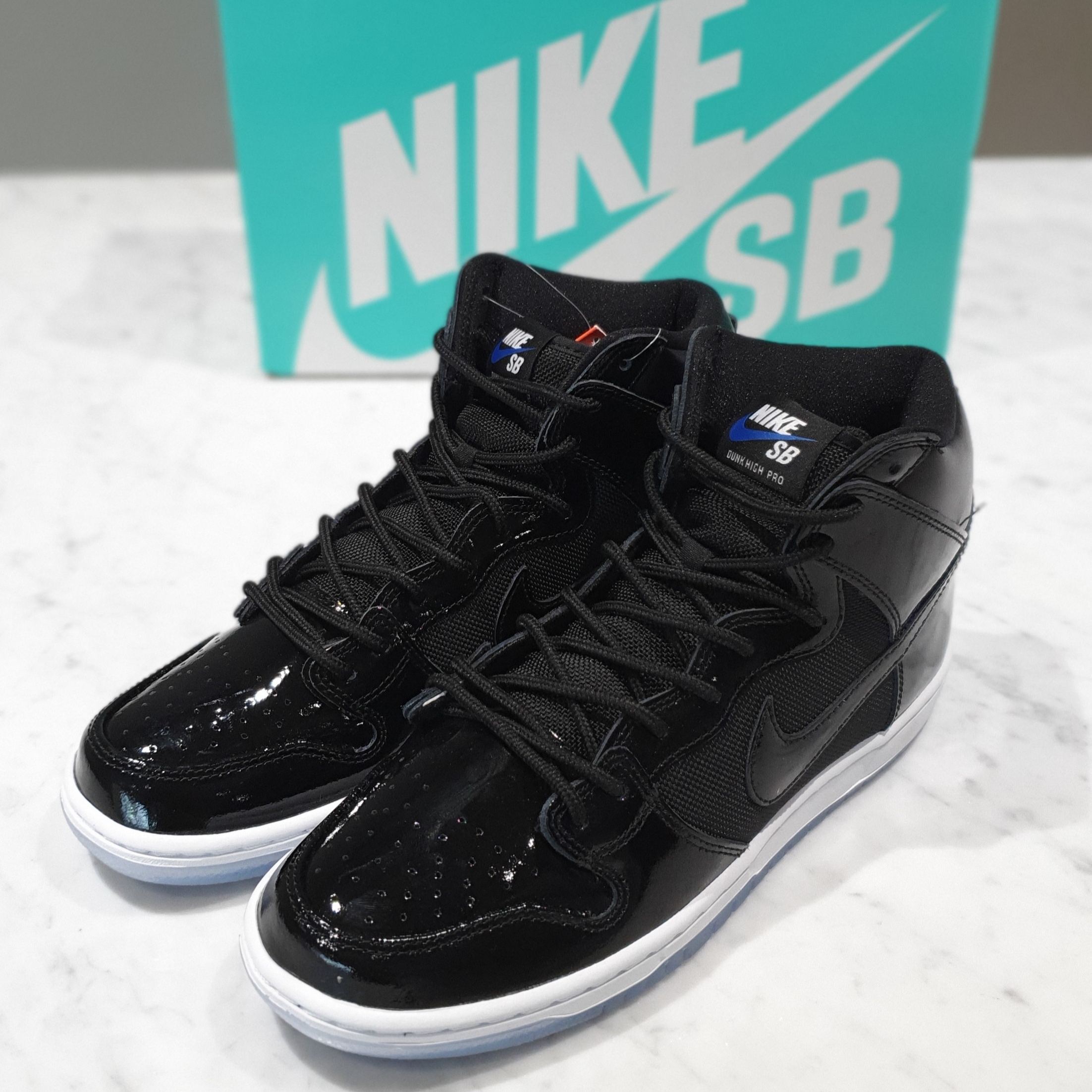 Nike SB Dunk High Space Jam 착용 스타일