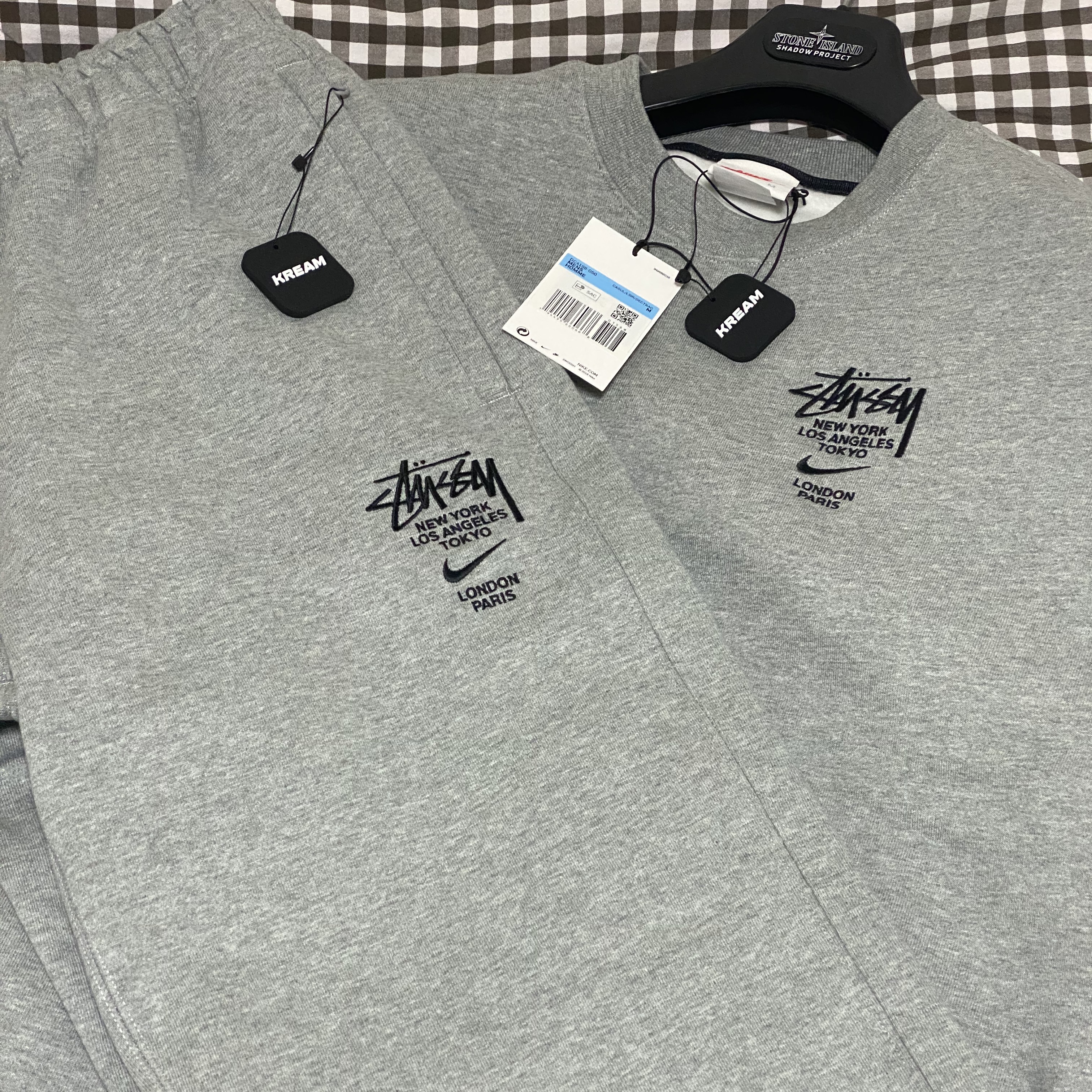 Nike x Stussy NRG ZR Fleece Crewneck Heather Grey - US/EU, Nike x Stussy NRG ZR Fleece Pants Heather Grey - US/EU 착용 스타일