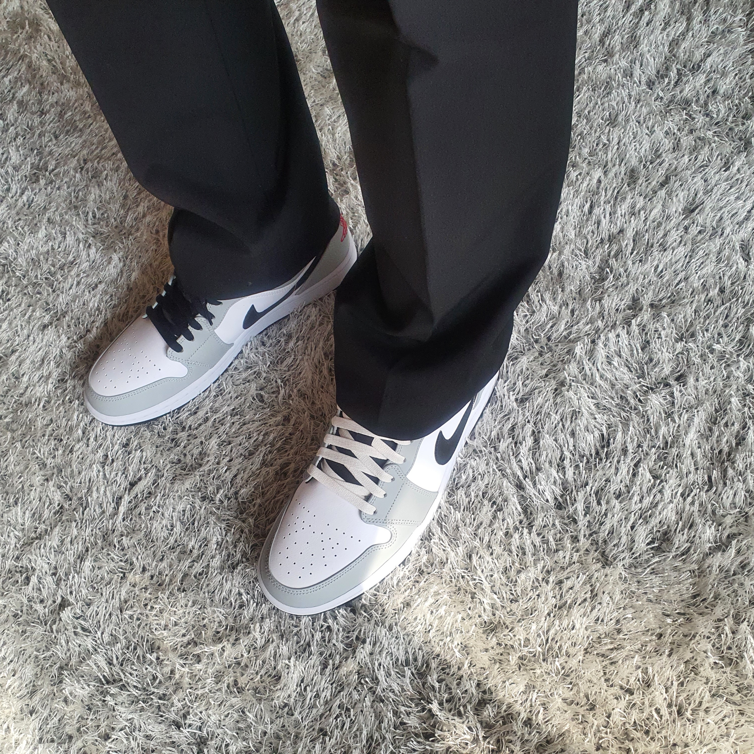 Jordan 1 Low Light Smoke Grey 착용 스타일 - 1