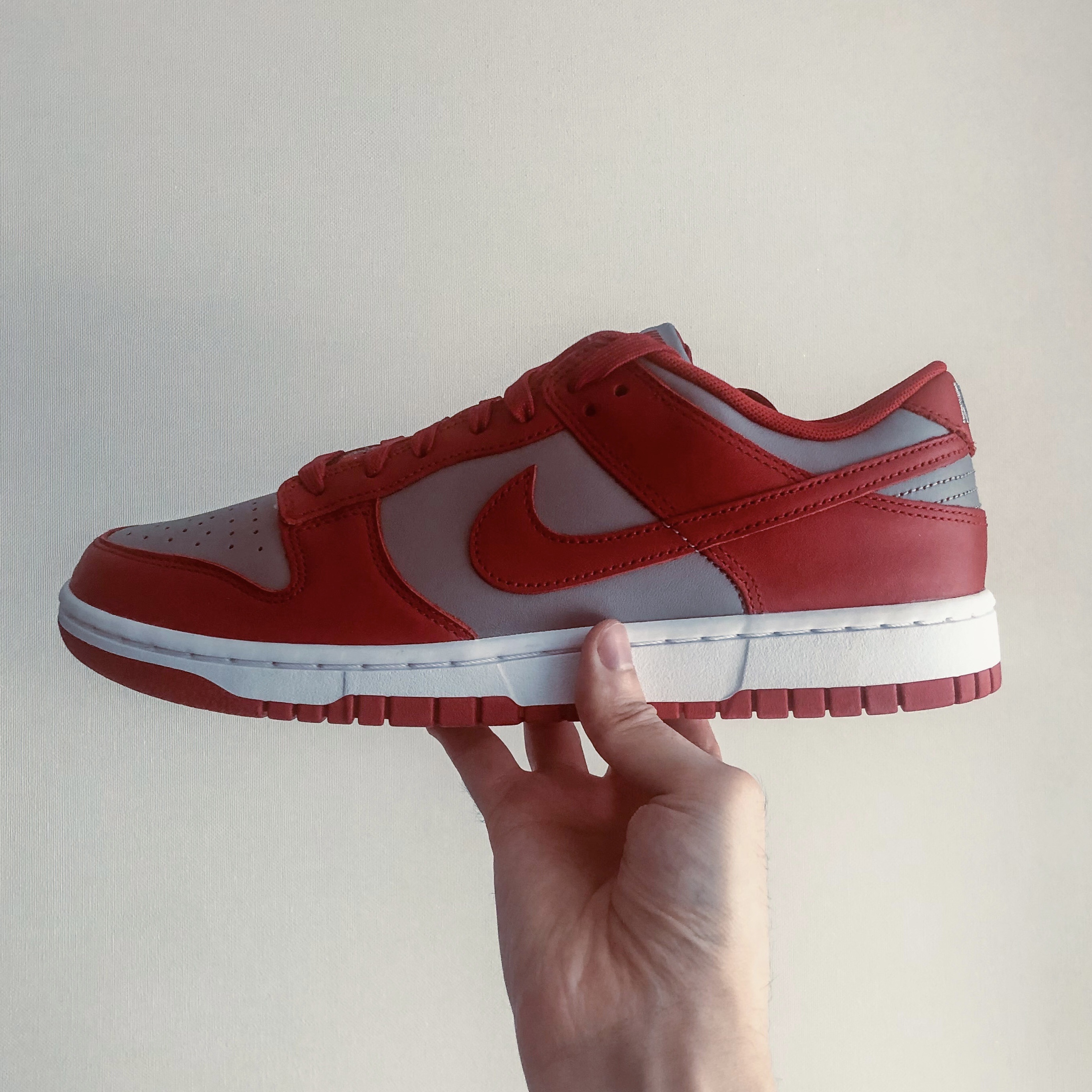 Nike Dunk Low Retro Medium Grey 착용 스타일 - 3
