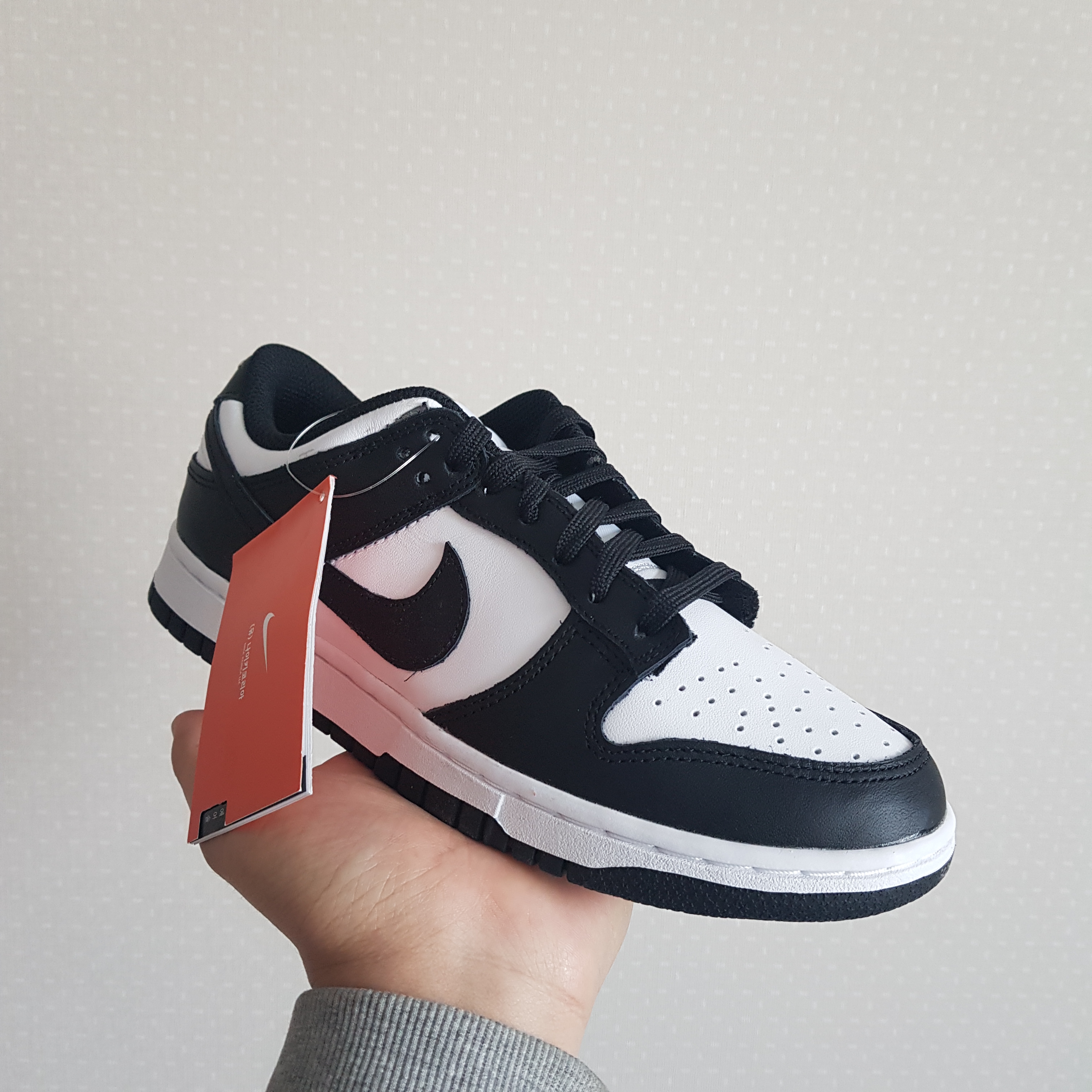 (W) Nike Dunk Low Black 착용 스타일