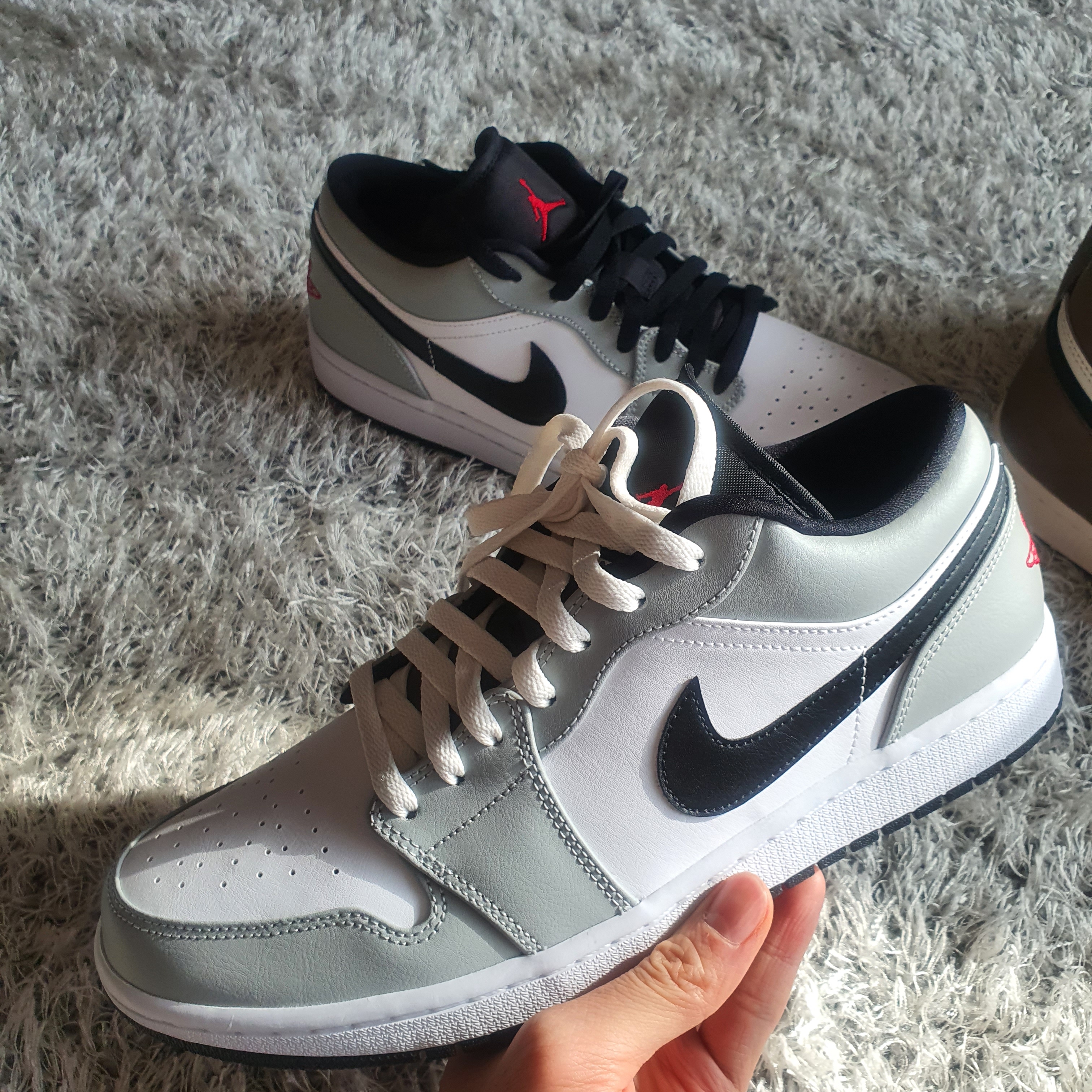 Jordan 1 Low Light Smoke Grey 착용 스타일 - 2