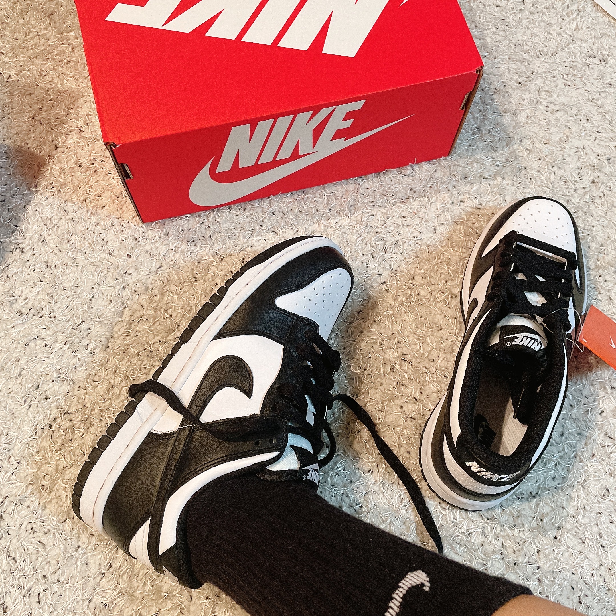 Nike Dunk Low Retro Black, (W) Nike Dunk Low Black 착용 스타일 - 1