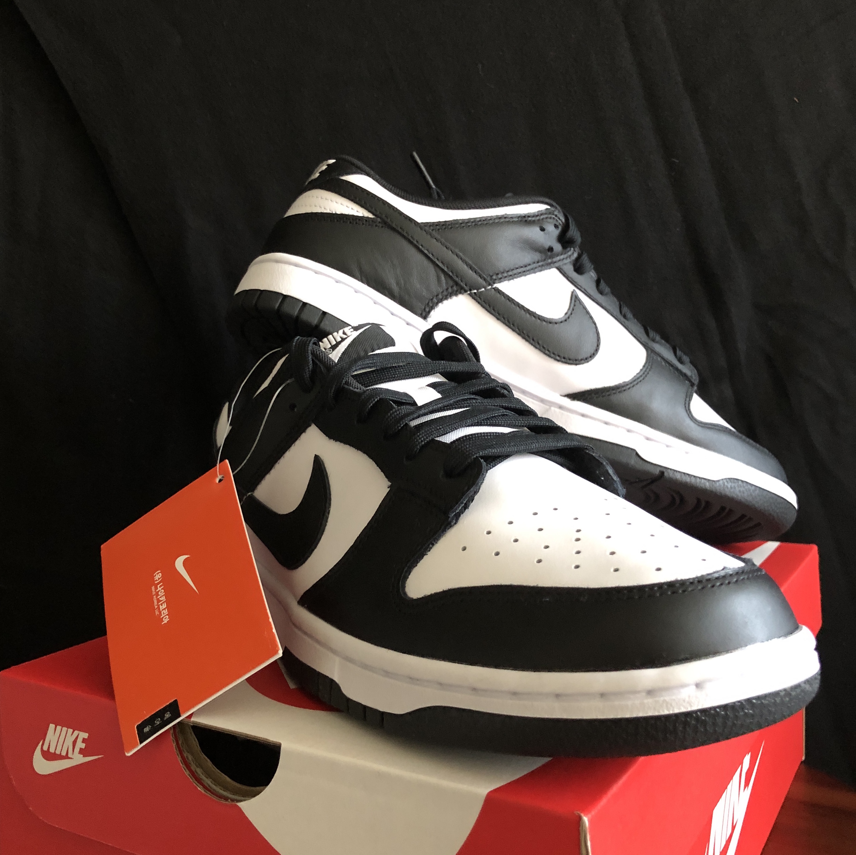Nike Dunk Low Retro Black 착용 스타일