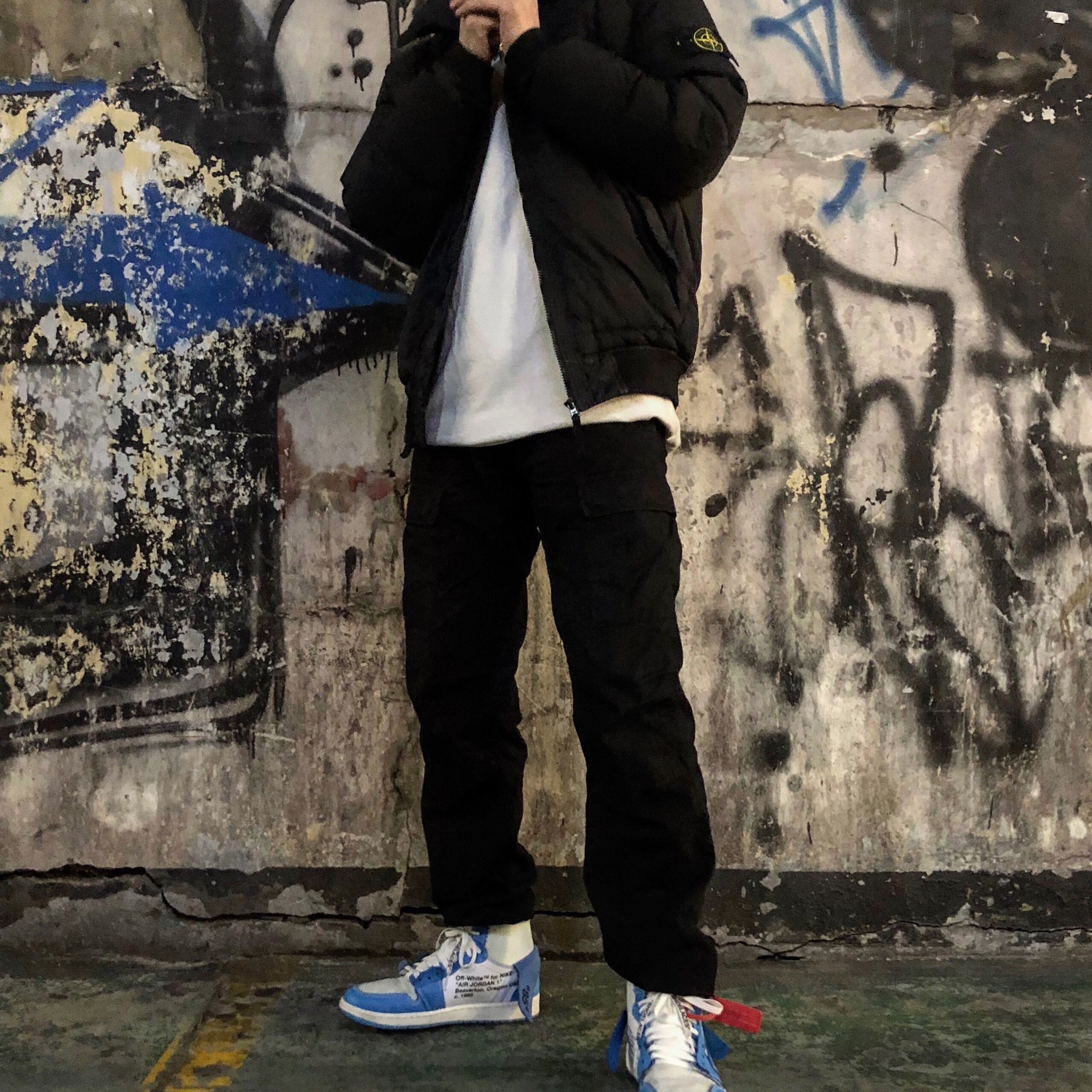 Jordan 1 x Off-White Retro High University Blue 착용 스타일