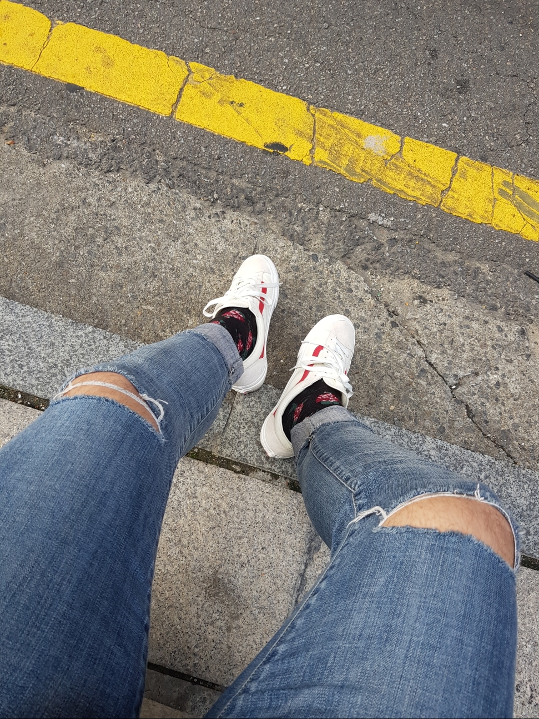 Vans Style 36 Marshmallow Racing Red 착용 스타일