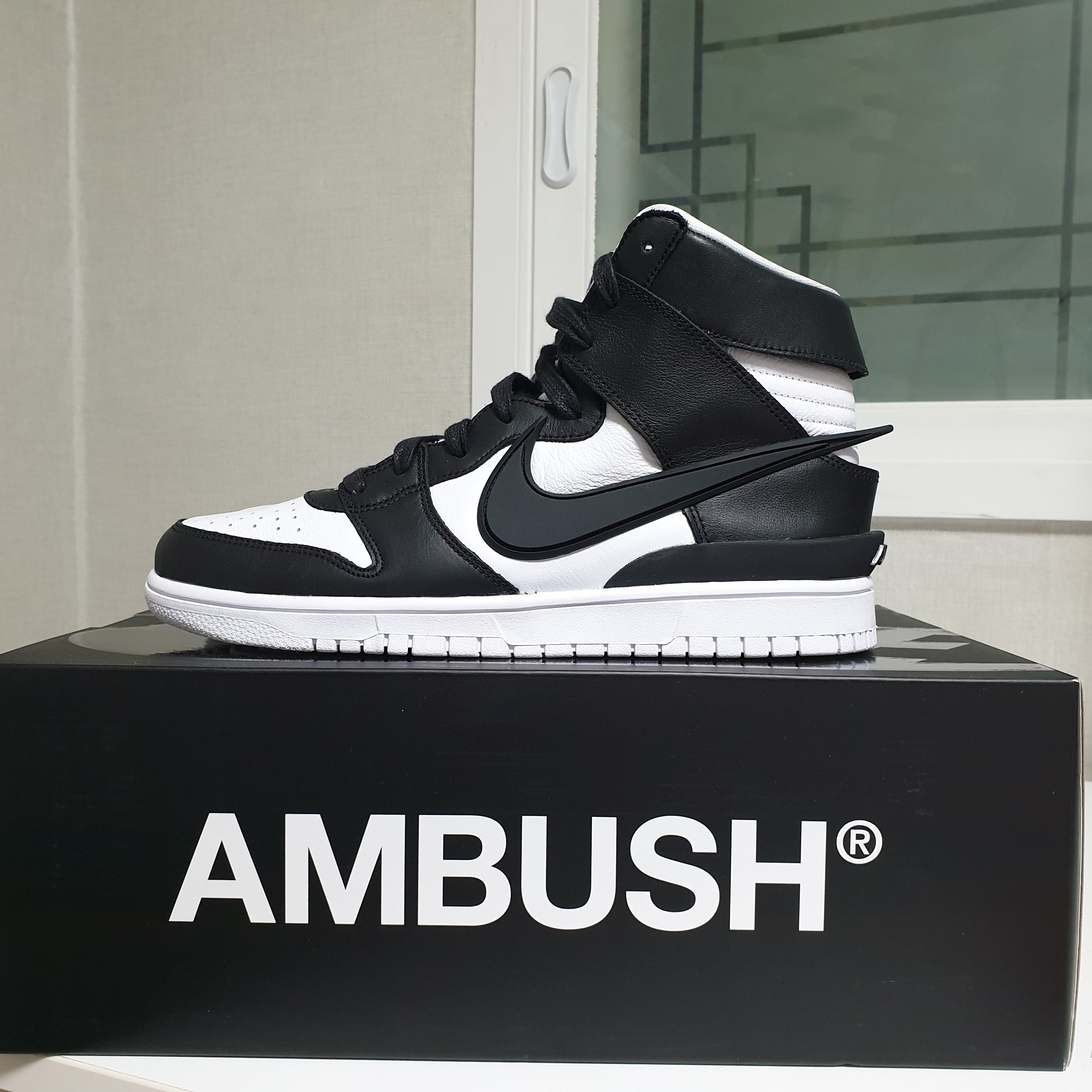 Nike x Ambush Dunk High Black 착용 스타일 - 3