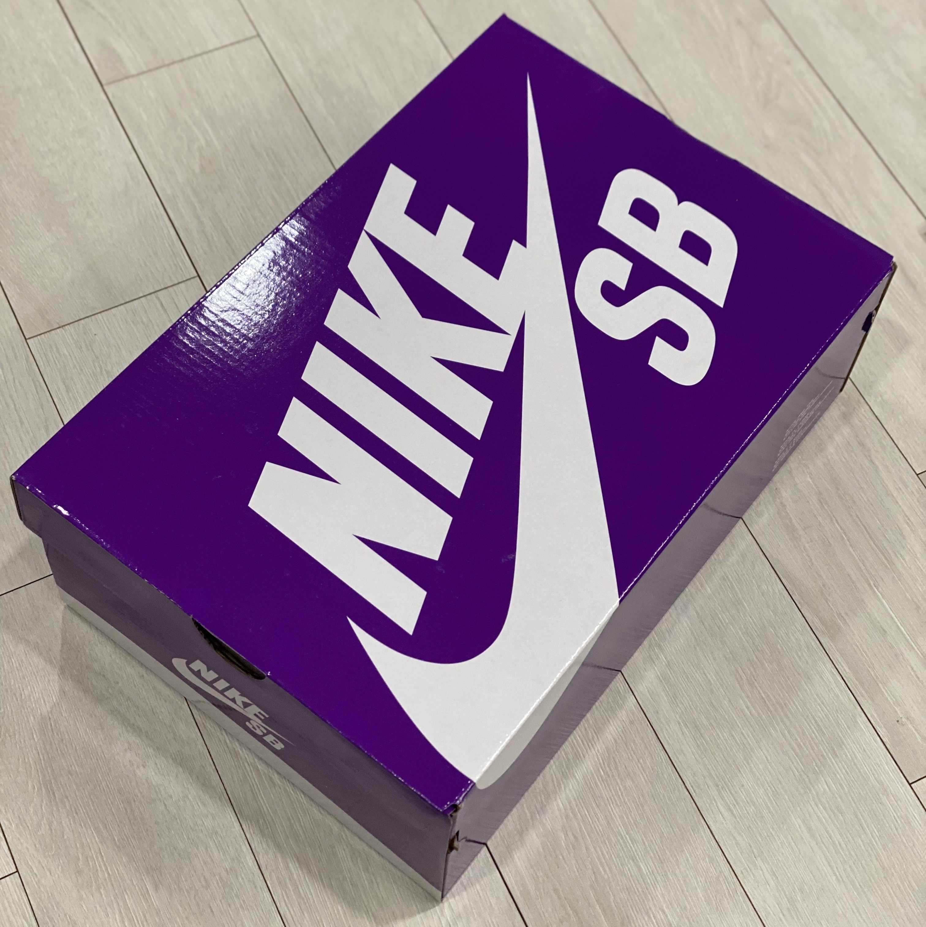 Nike SB Dunk Low Pro Court Purple 착용 스타일 - 5