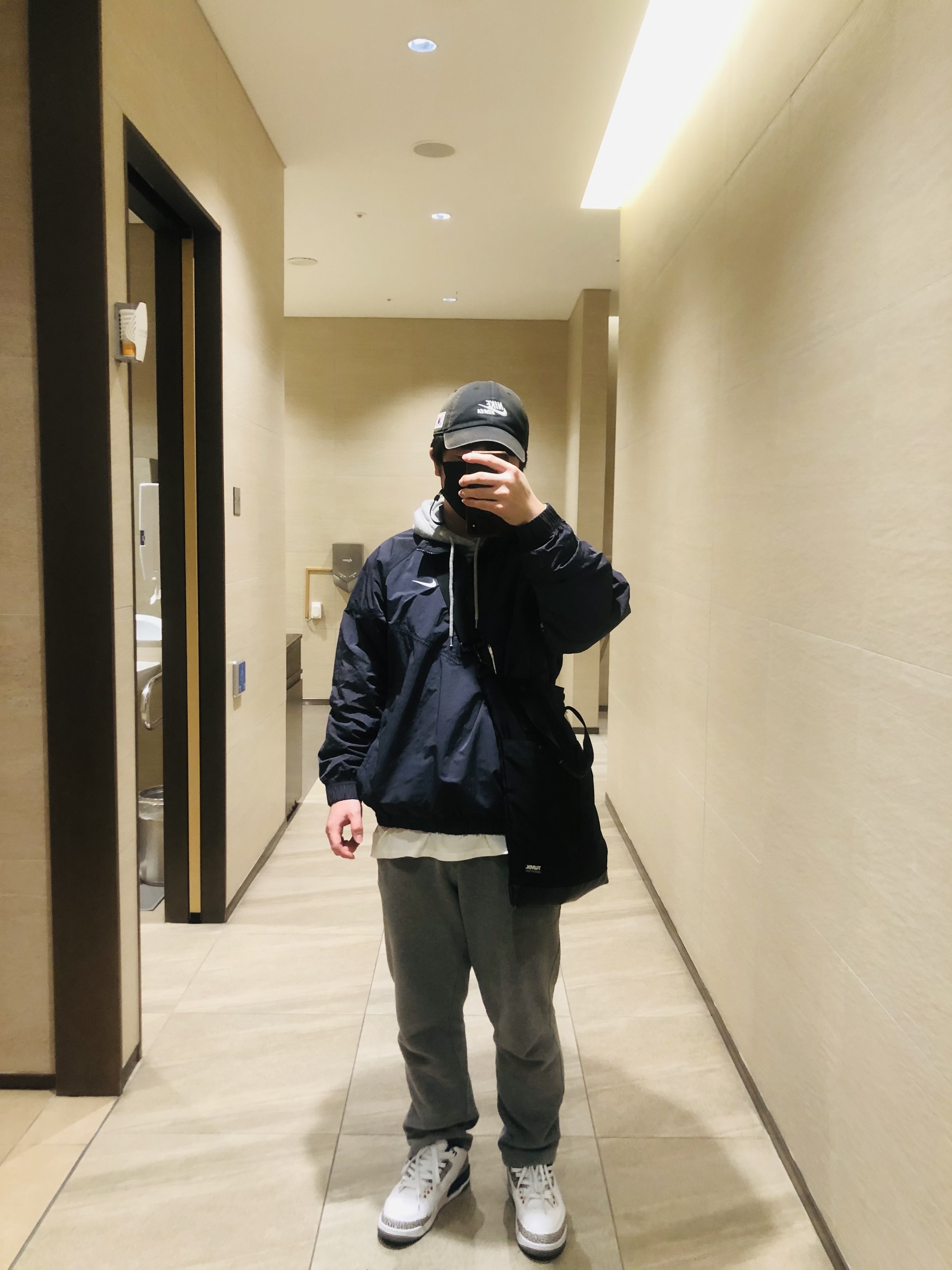 Nike x Stussy Windrunner Jacket Off Noir, Jordan 3 Retro OG True Blue 2016 착용 스타일