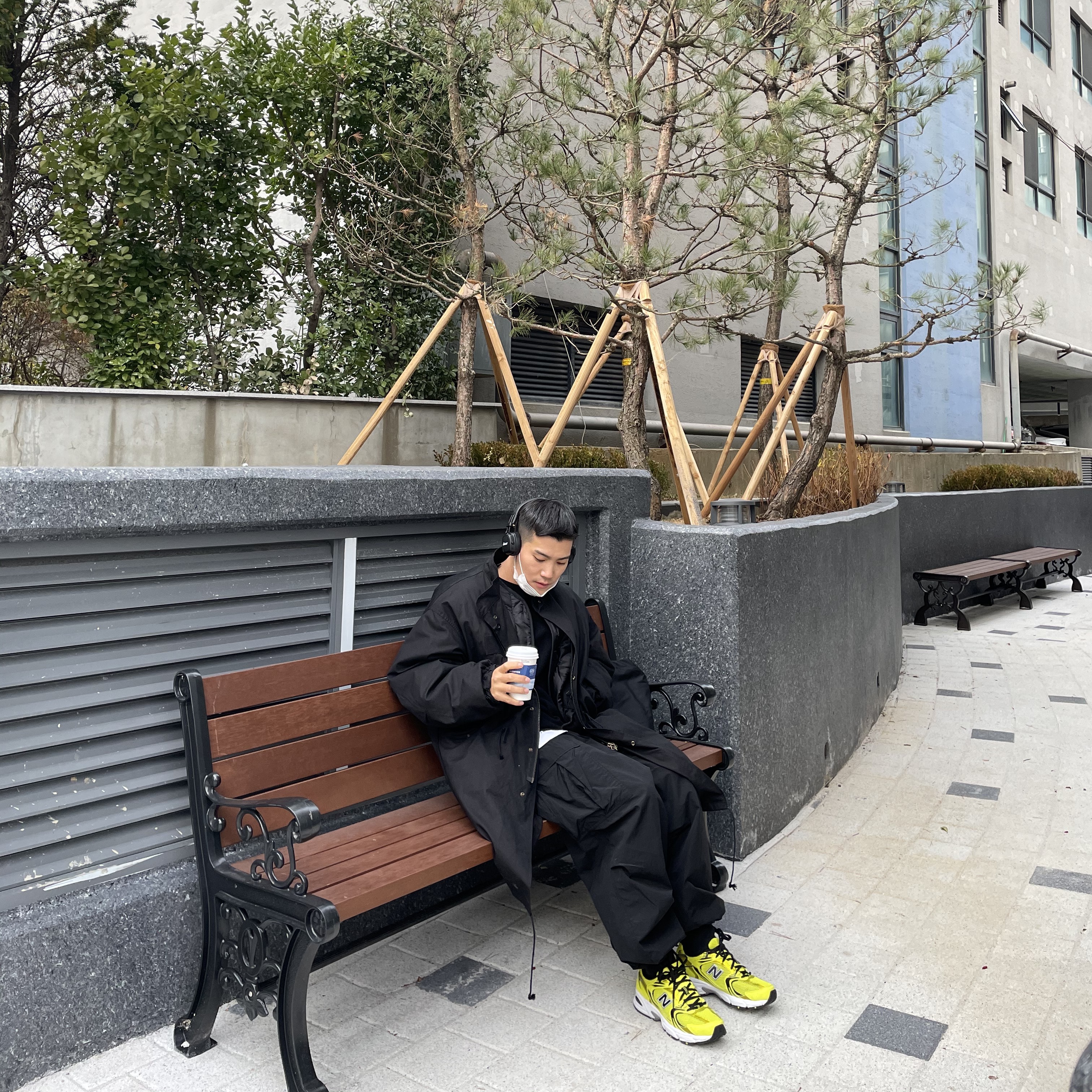 New Balance 530 Yellow 착용 스타일