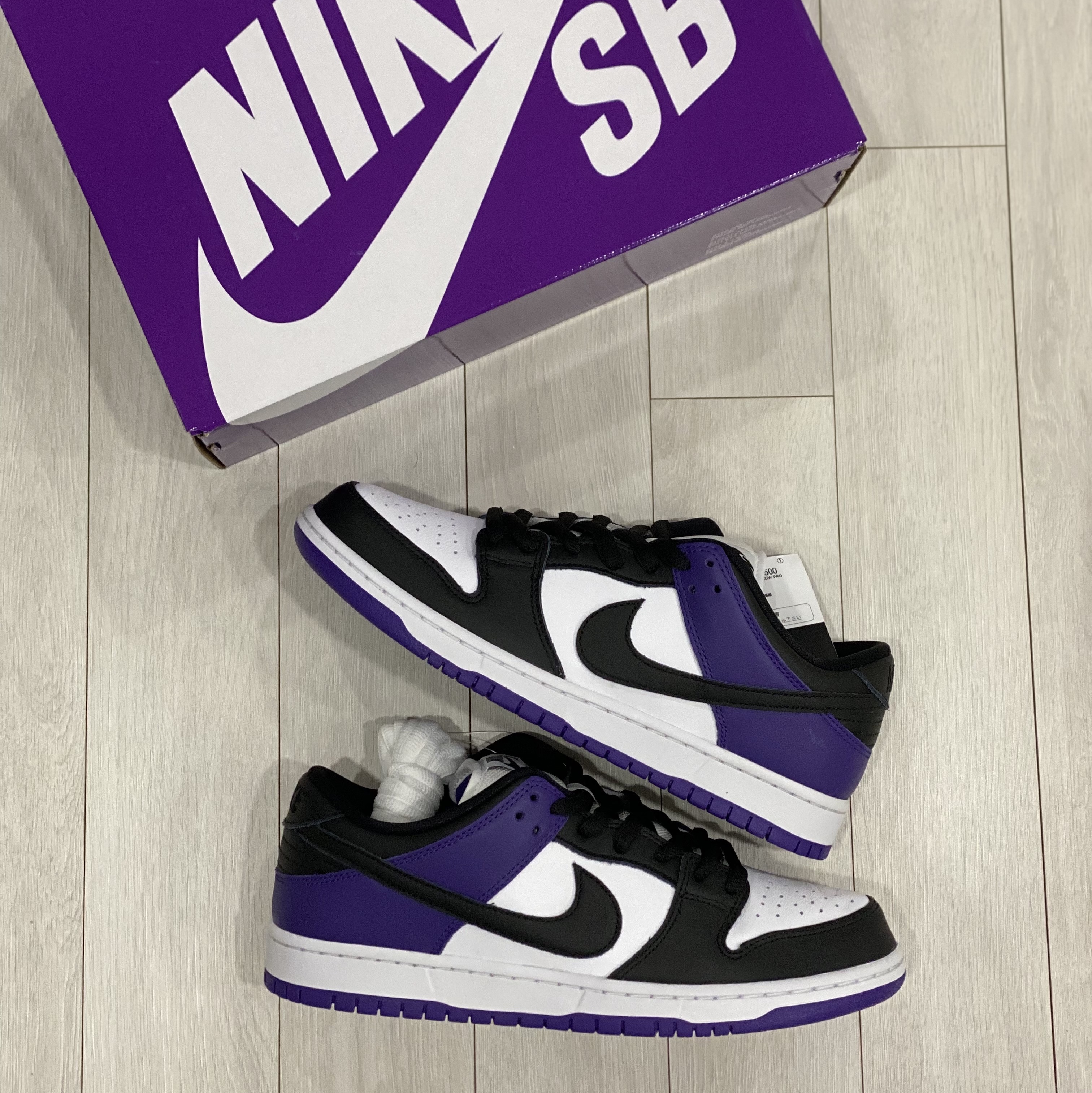 Nike SB Dunk Low Pro Court Purple 착용 스타일 - 1