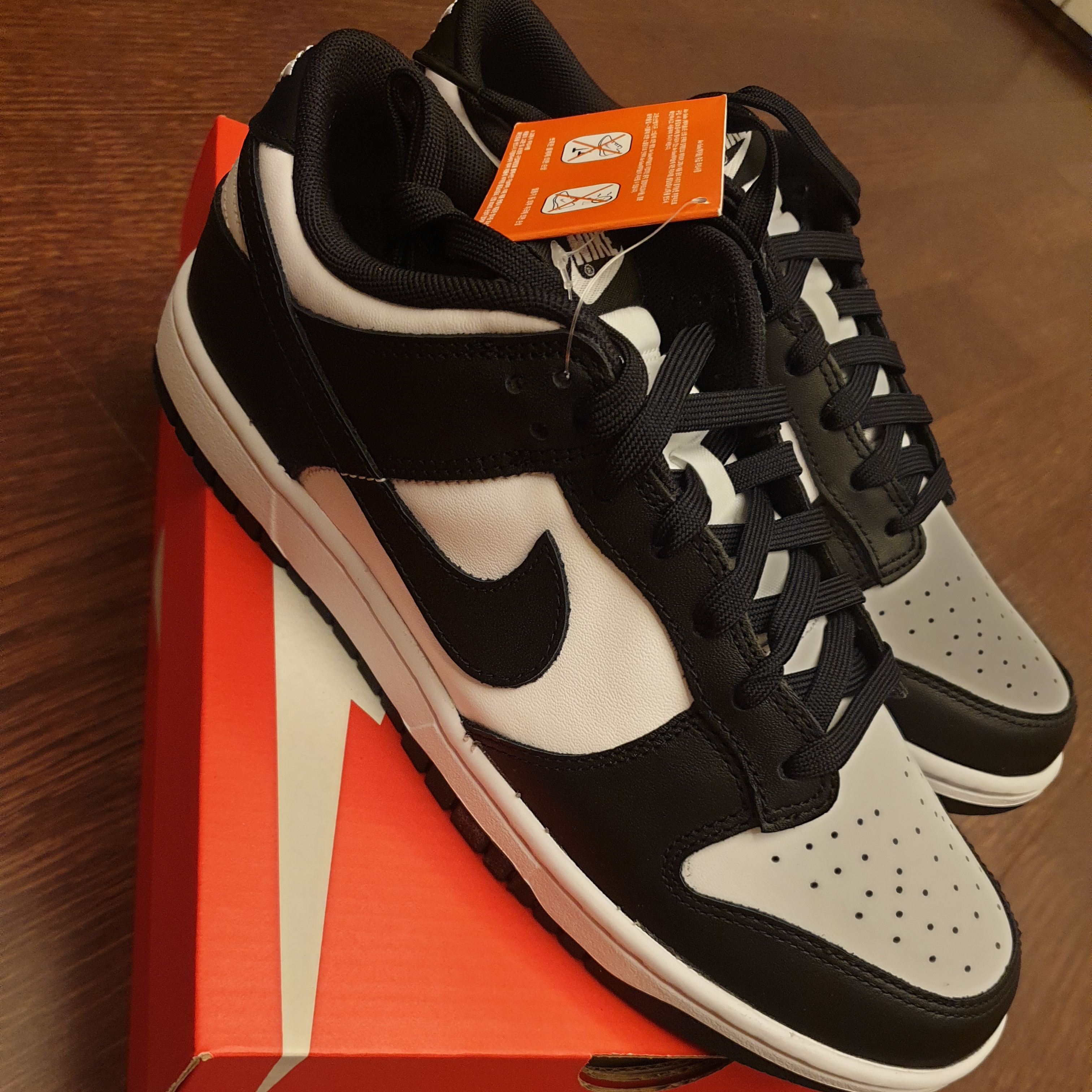 Nike Dunk Low Retro Black 착용 스타일