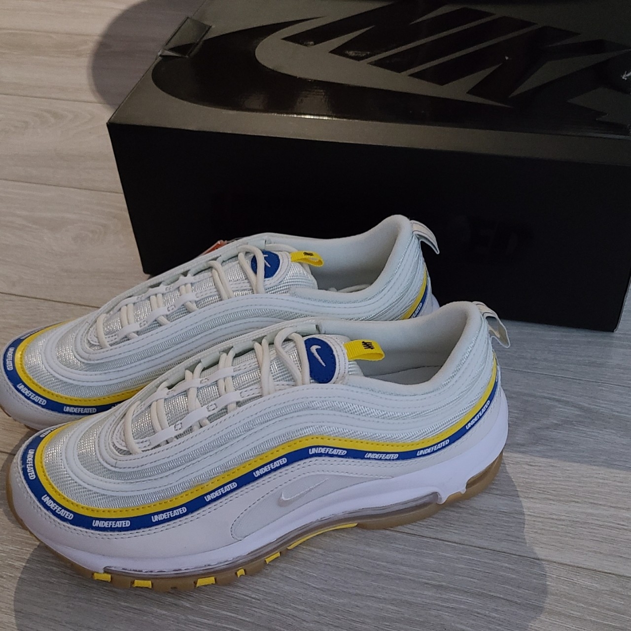 Nike x Undefeated Air Max 97 White 착용 스타일