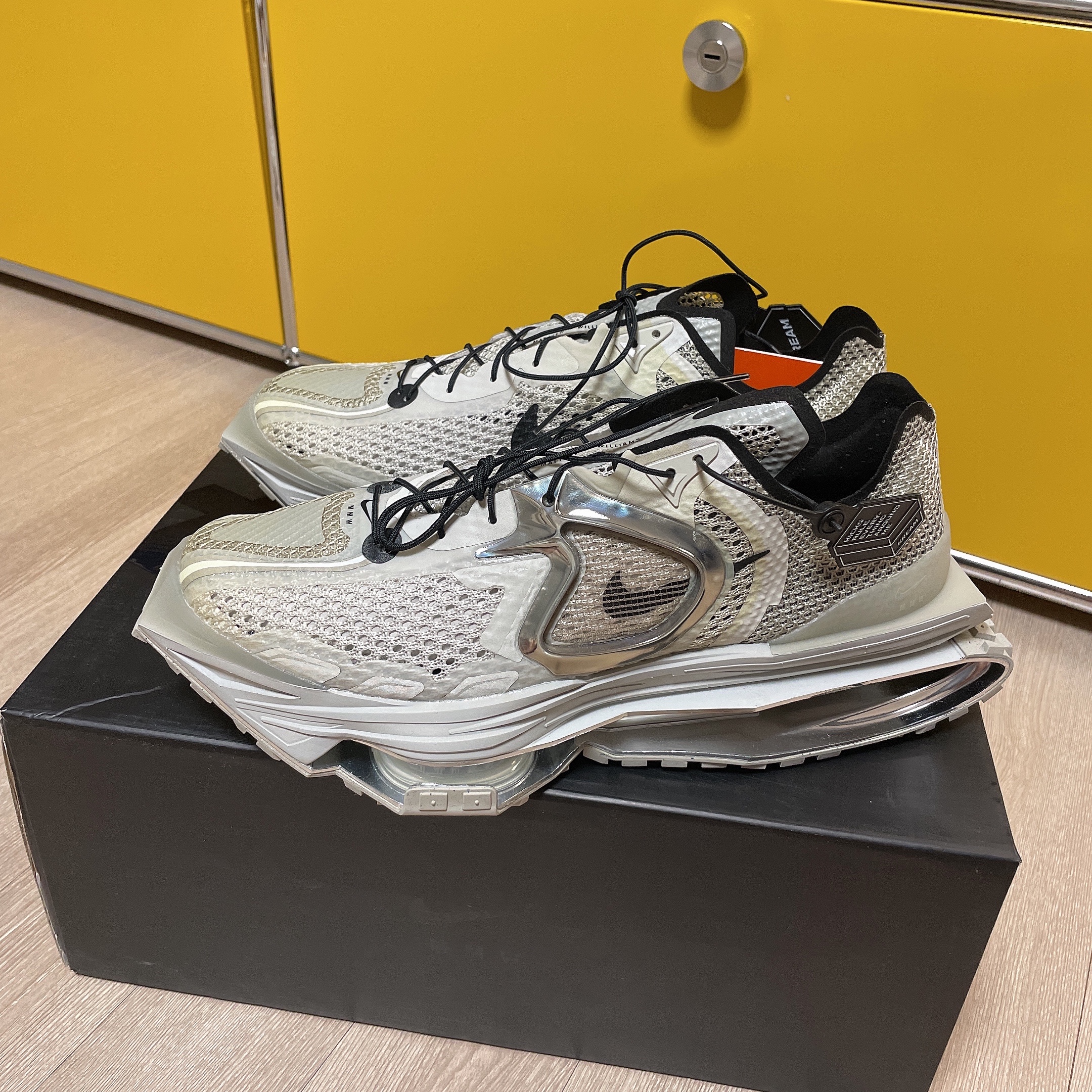 Nike x Matthew M Williams Zoom 004 Stone 착용 스타일