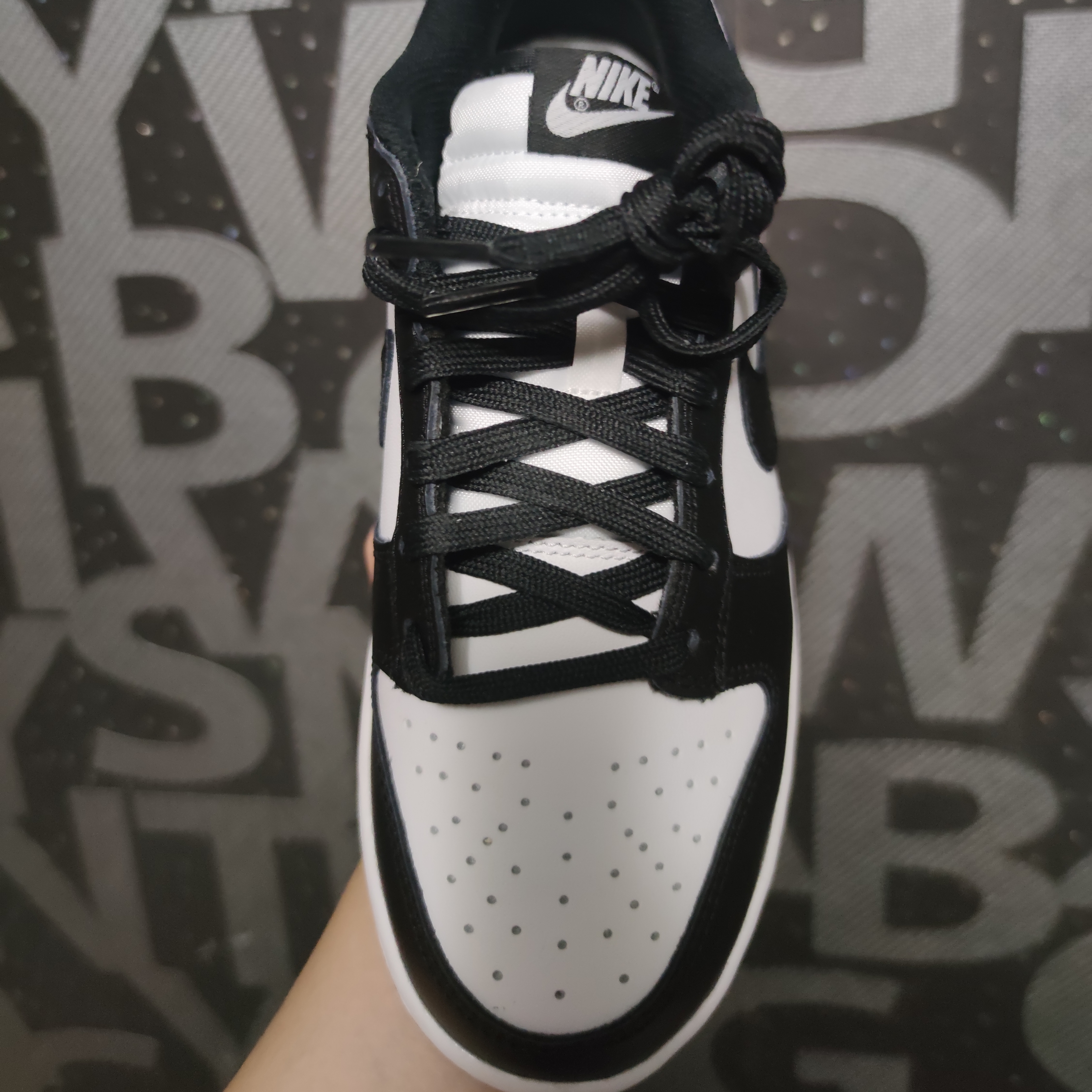 (W) Nike Dunk Low Black 착용 스타일 - 2