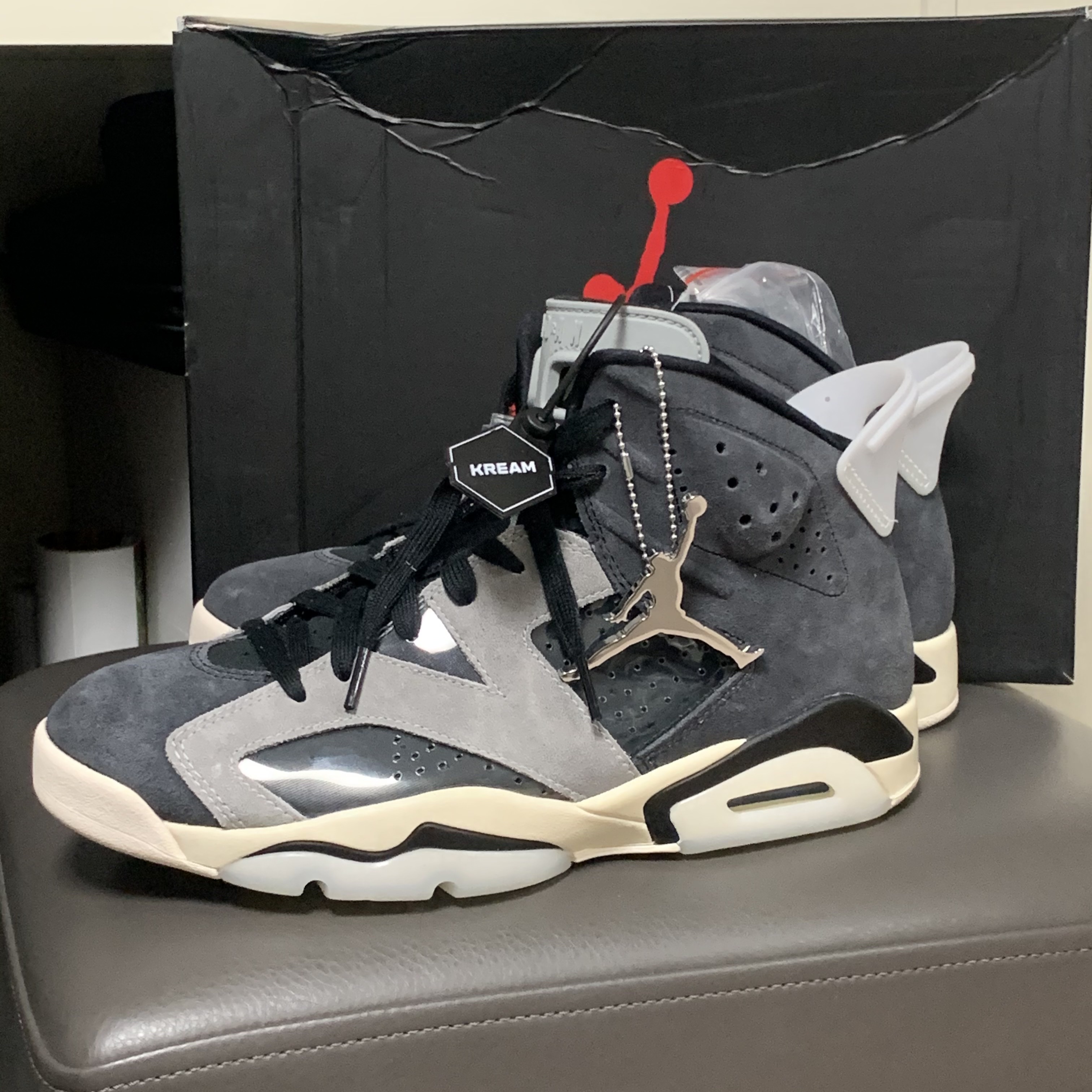 (W) Jordan 6 Retro Tech Chrome 착용 스타일