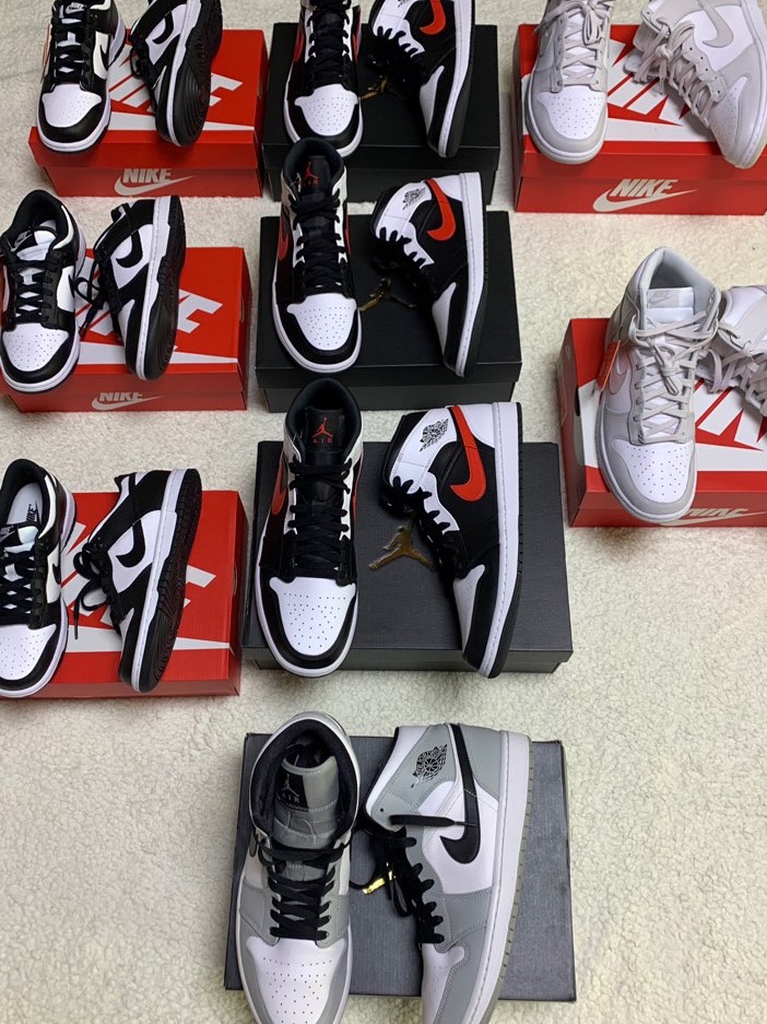 Jordan 1 Mid Light Smoke Grey, Jordan 1 Mid Black Chile Red 착용 스타일