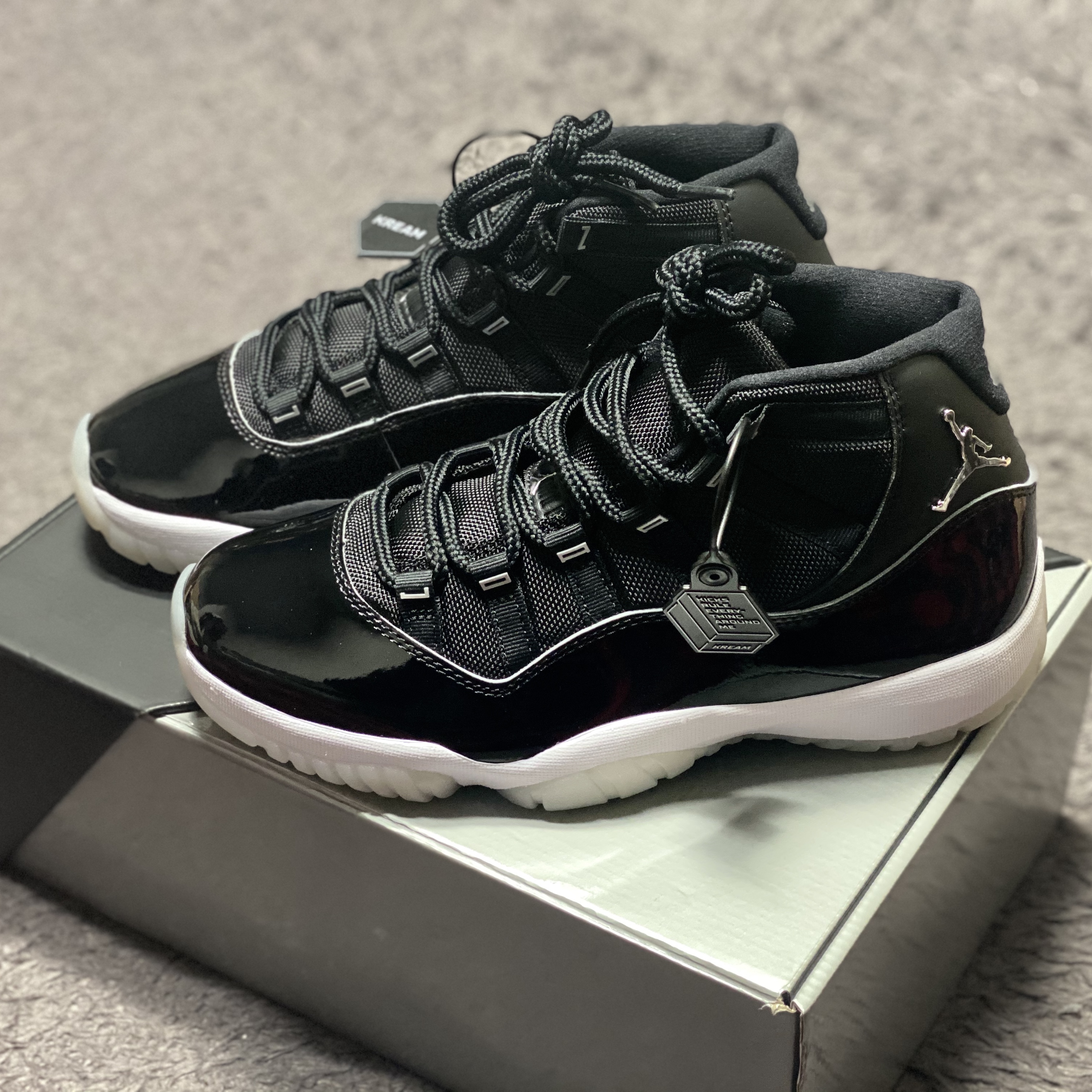 Jordan 11 Retro Jubilee 착용 스타일
