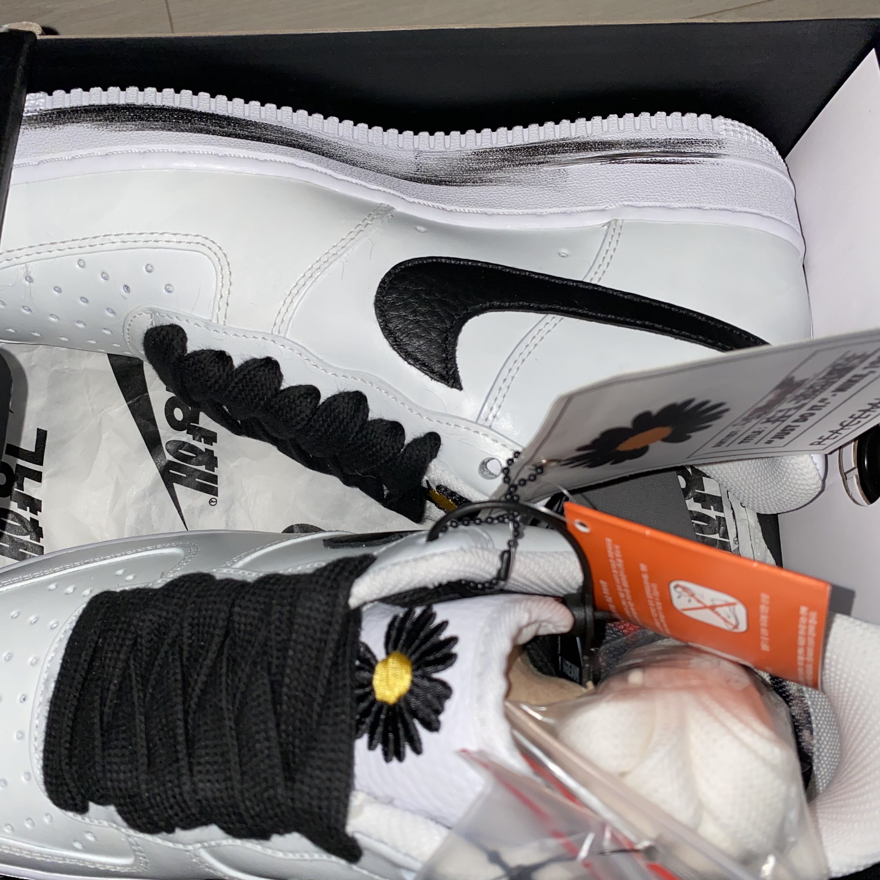 Nike x Peaceminusone Air Force 1 Low Para-Noise 2.0 착용 스타일 - 2