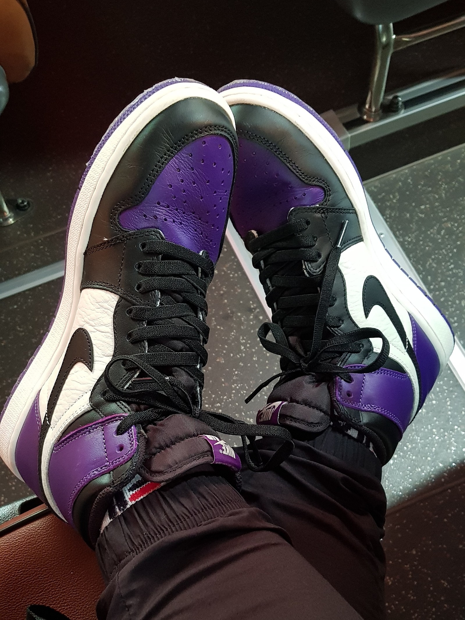 Jordan 1 Retro High Court Purple 착용 스타일