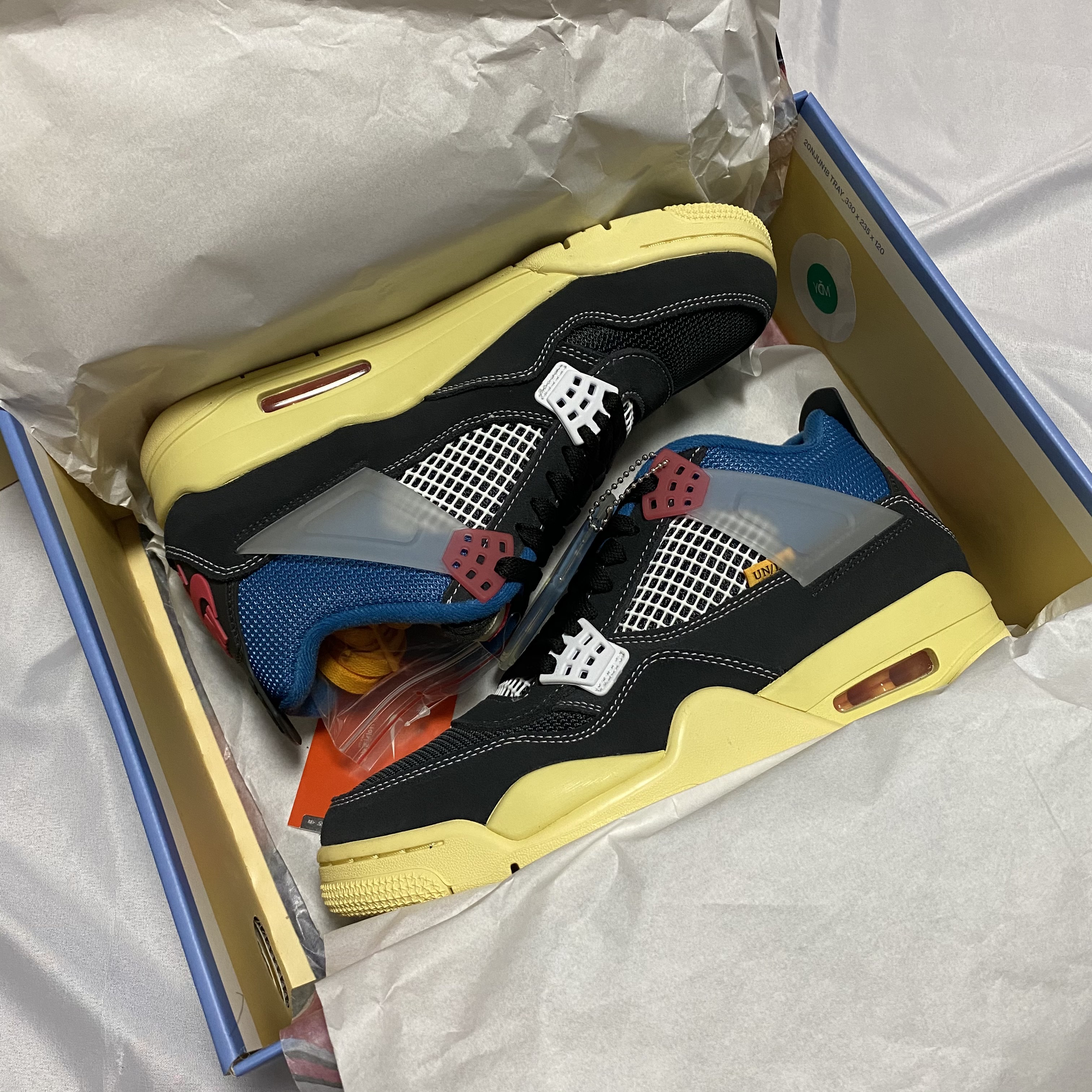 Jordan 4 x Union Retro Off Noir 착용 스타일