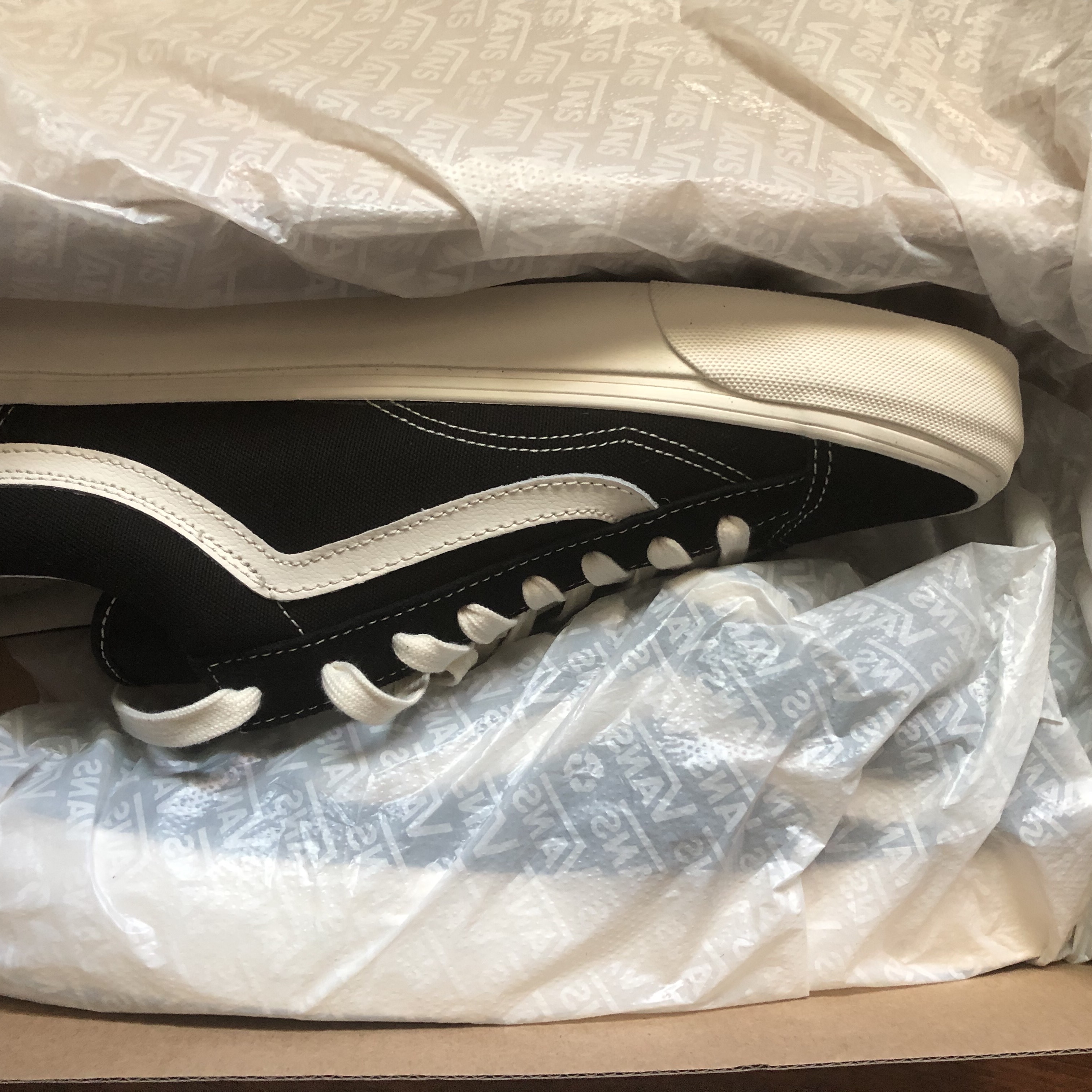 Vans Vault Style 36 Black White 착용 스타일