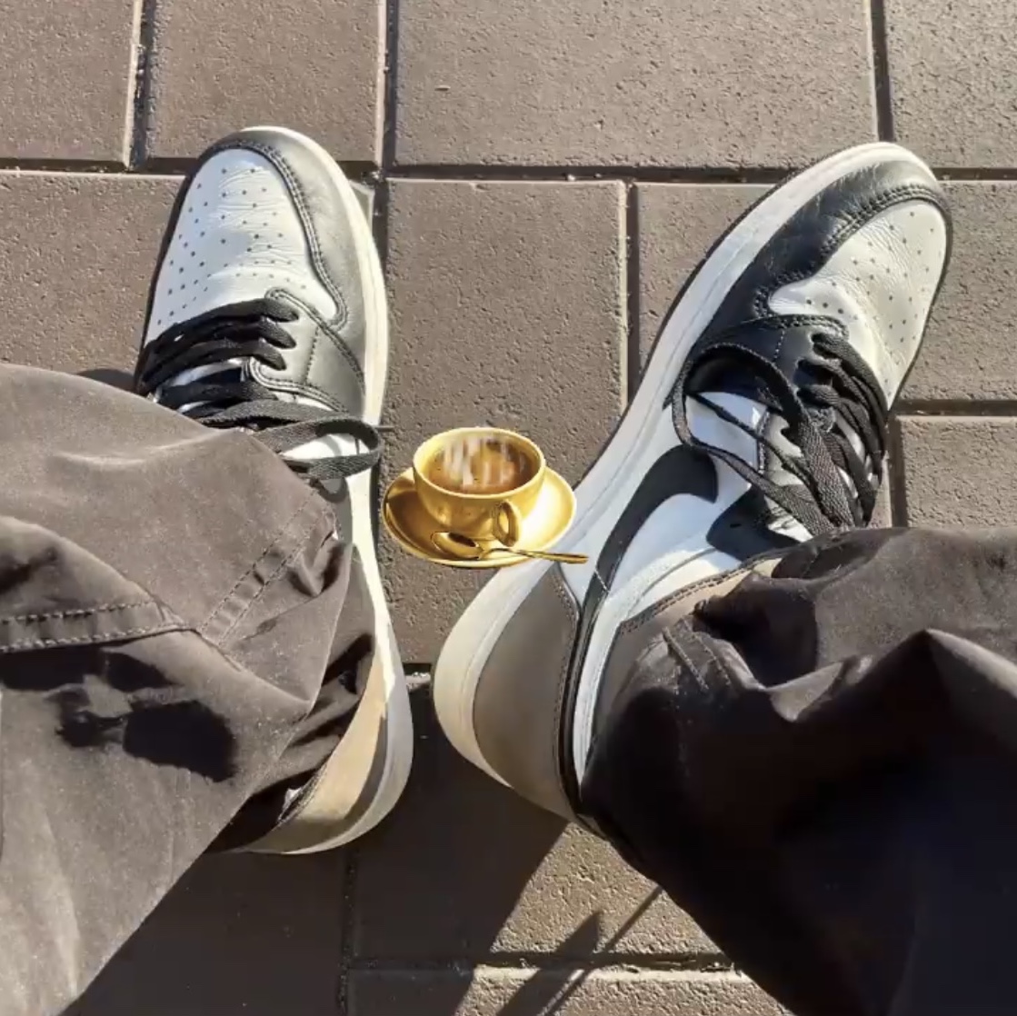 Jordan 1 Retro High OG Black Mocha 착용 스타일