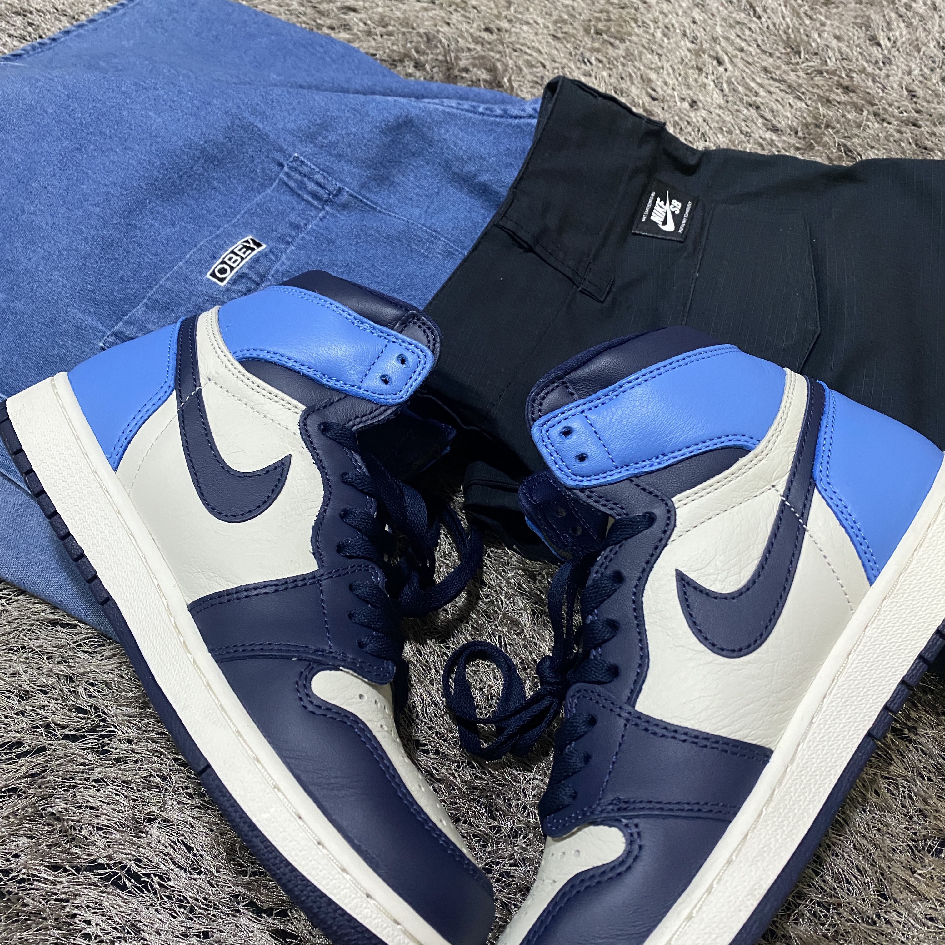 Jordan 1 Retro High Obsidian UNC 착용 스타일 - 2