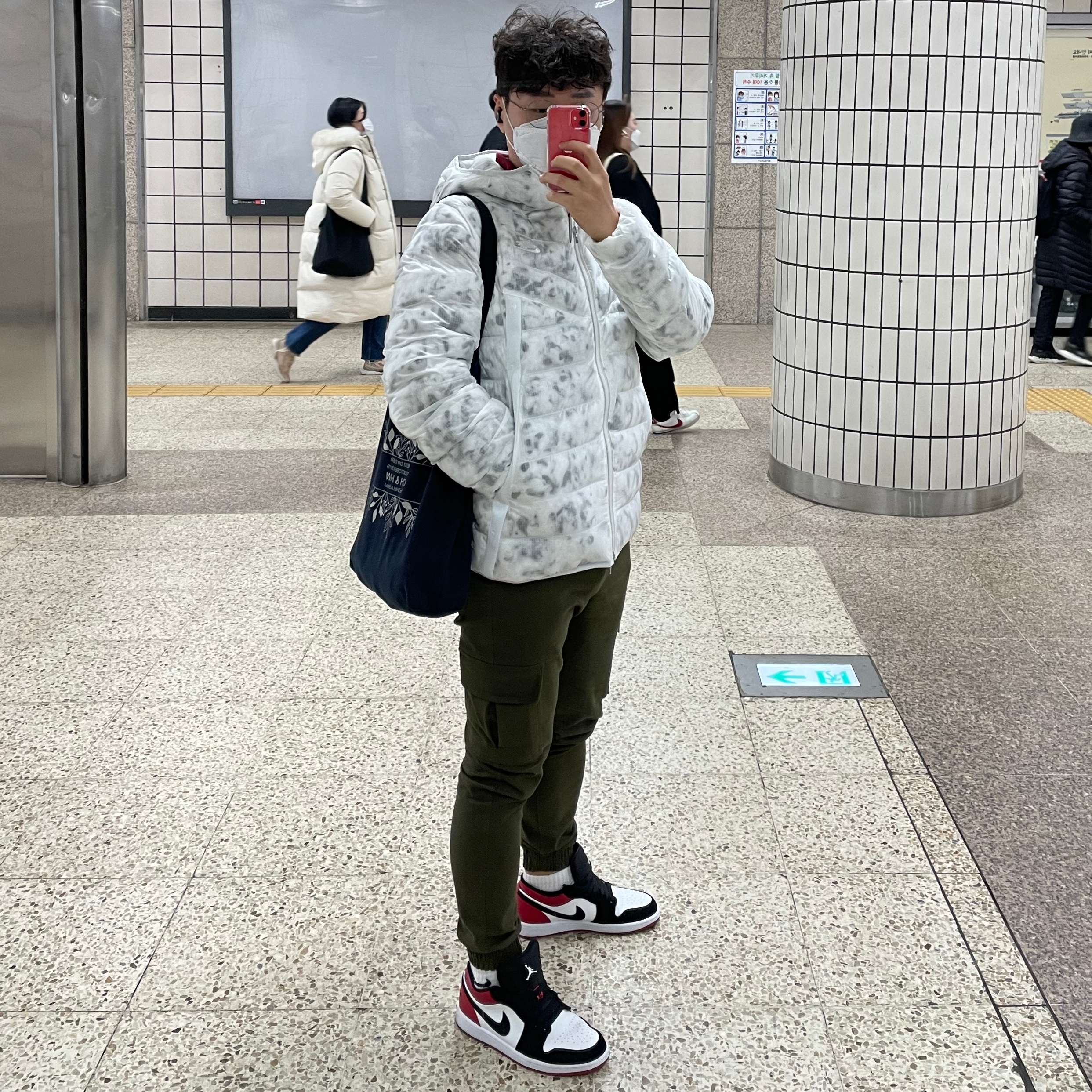 Jordan 1 Low Black Toe 착용 스타일 - 1