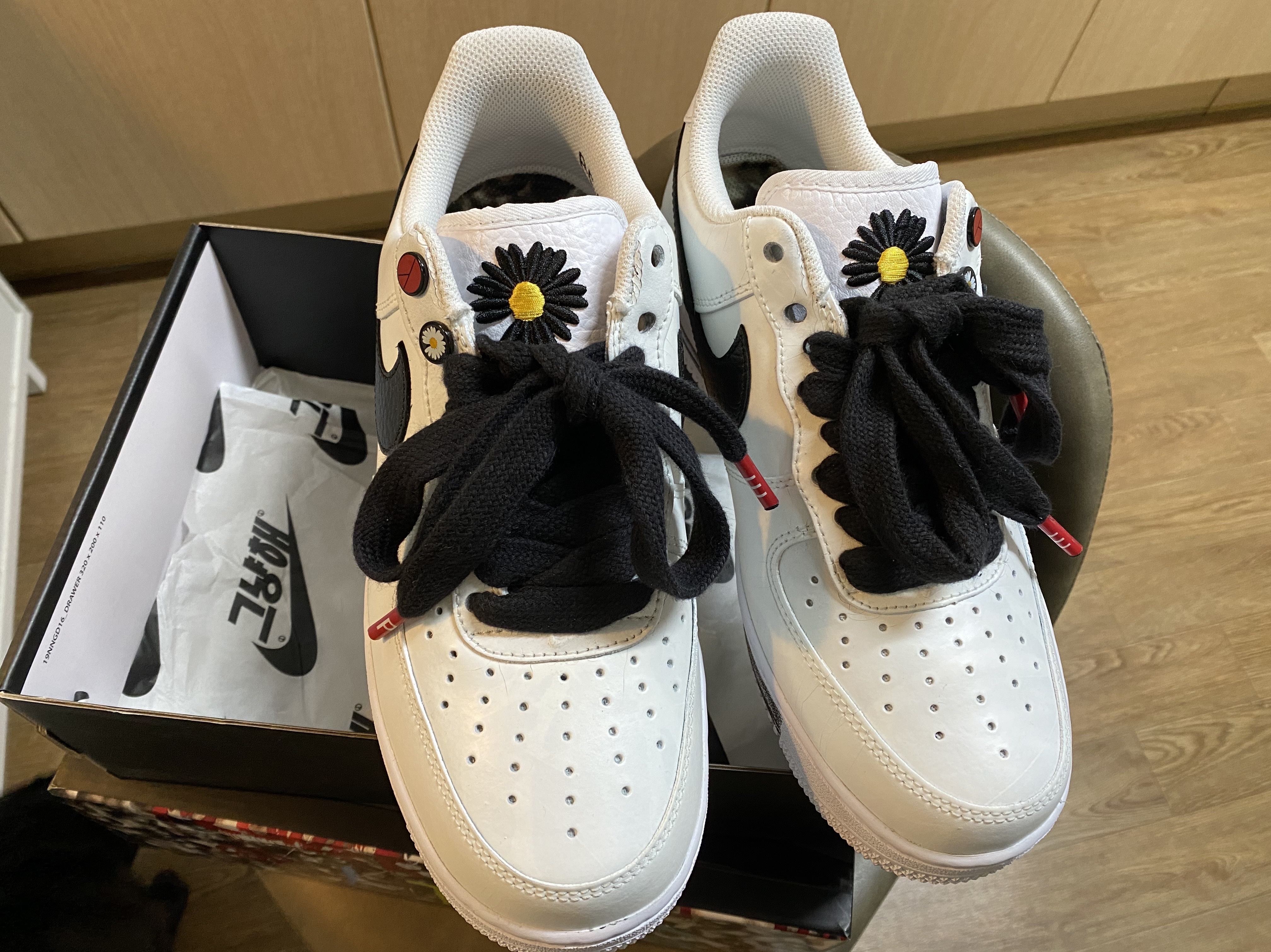 Nike x Peaceminusone Air Force 1 Low Para-Noise 2.0 착용 스타일
